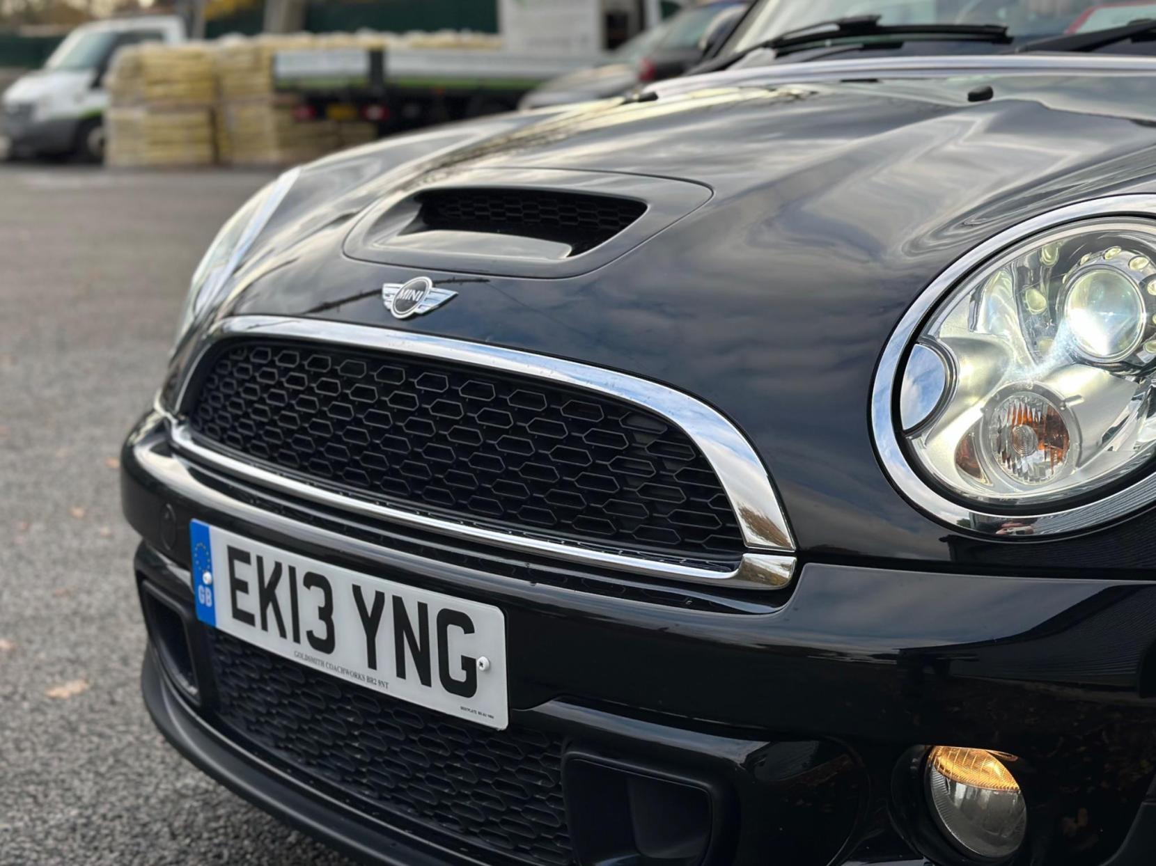 MINI Convertible 1.6 Cooper S Auto Euro 5 2dr