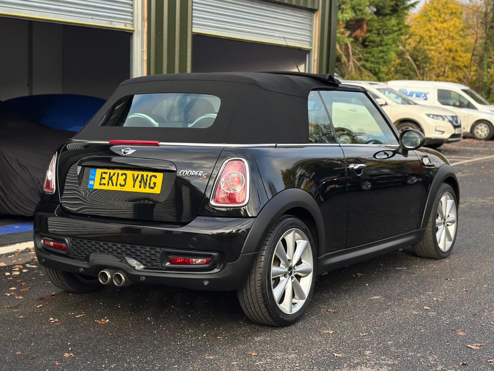 MINI Convertible 1.6 Cooper S Auto Euro 5 2dr