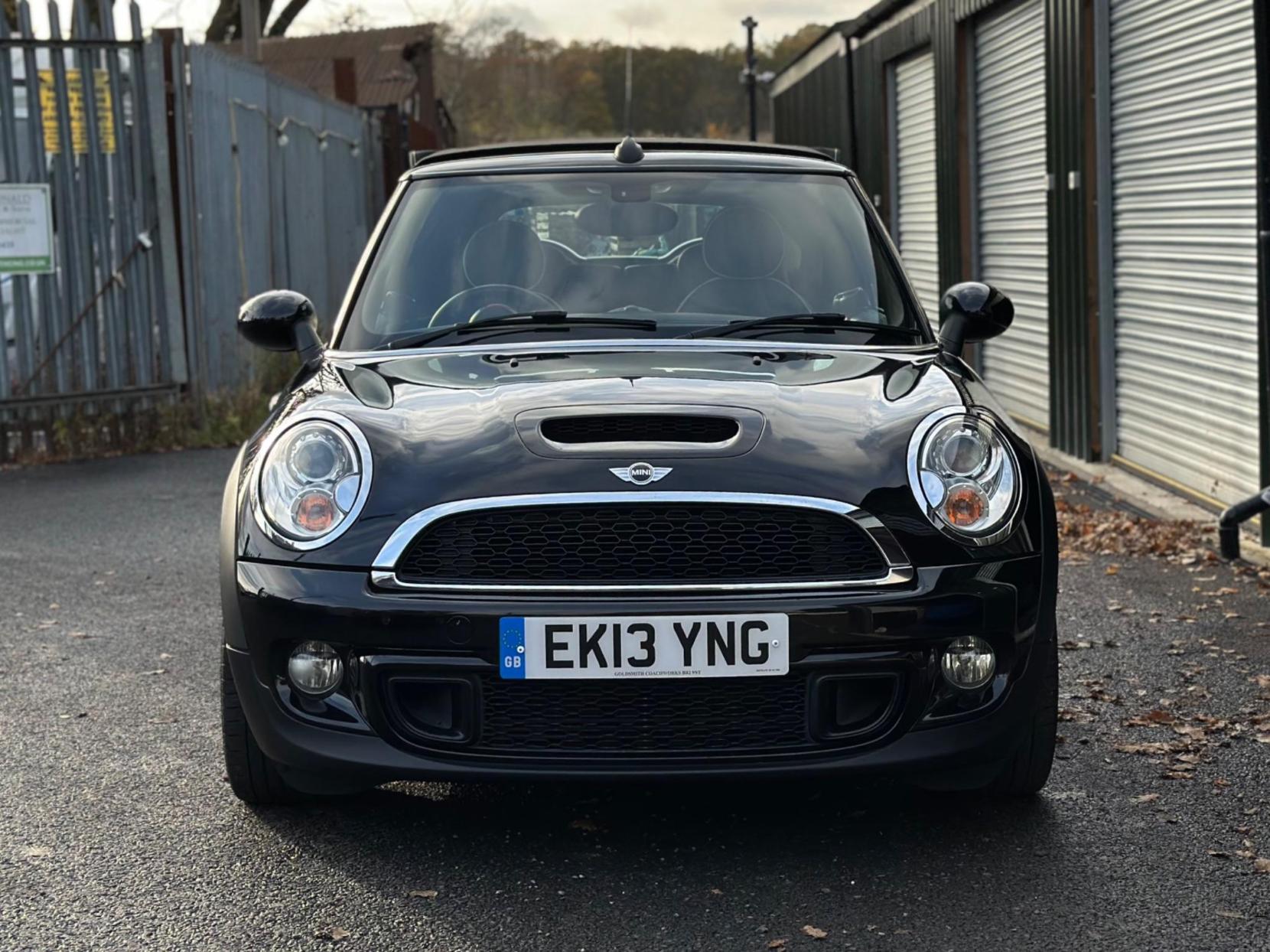 MINI Convertible 1.6 Cooper S Auto Euro 5 2dr