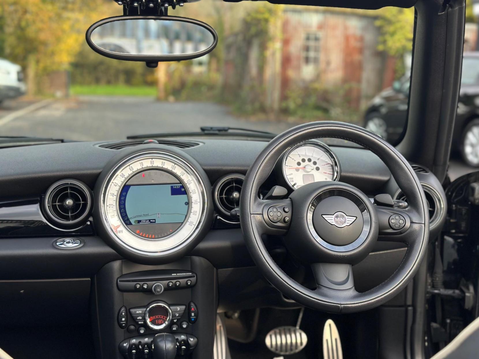 MINI Convertible 1.6 Cooper S Auto Euro 5 2dr