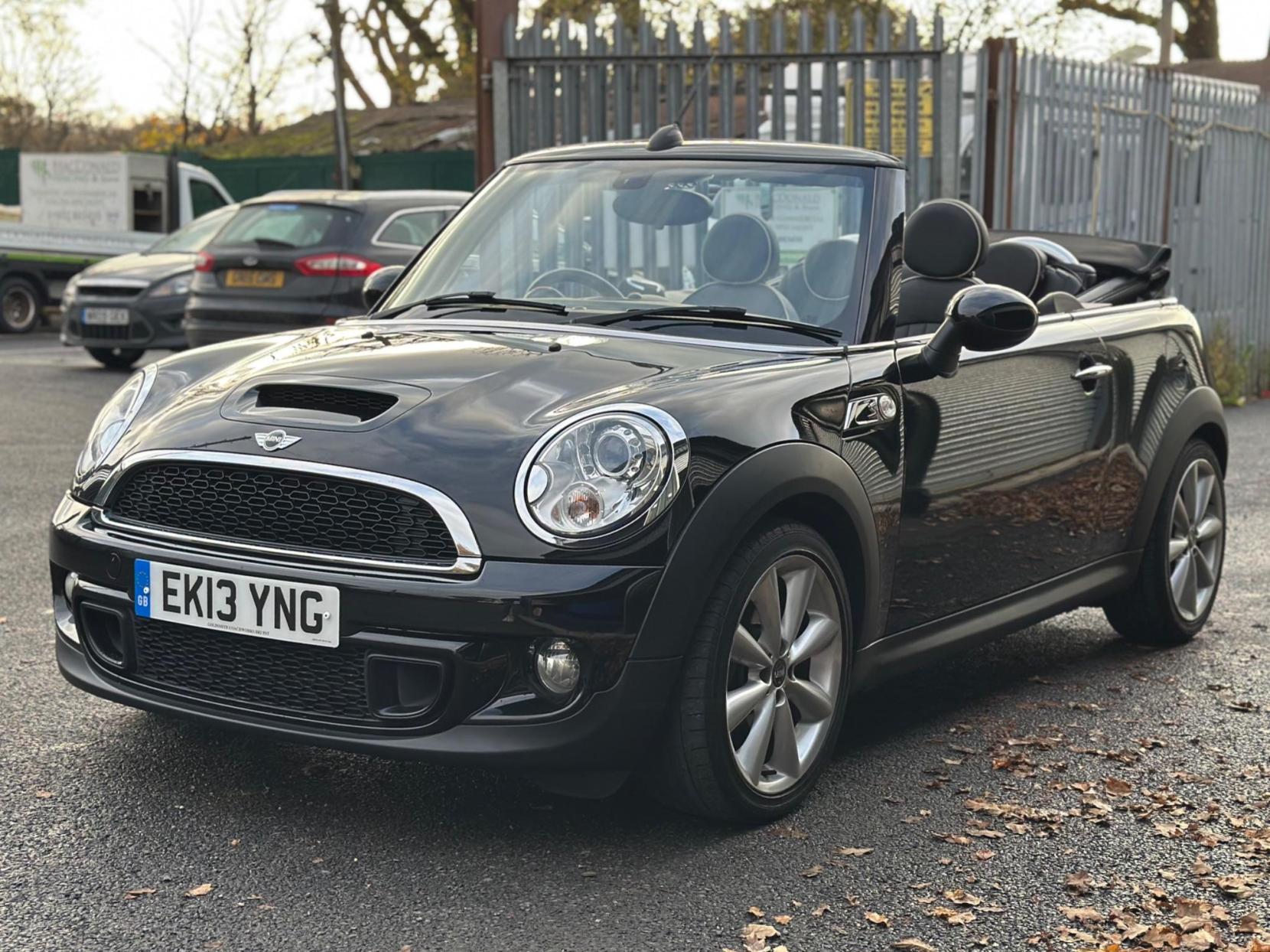 MINI Convertible 1.6 Cooper S Auto Euro 5 2dr