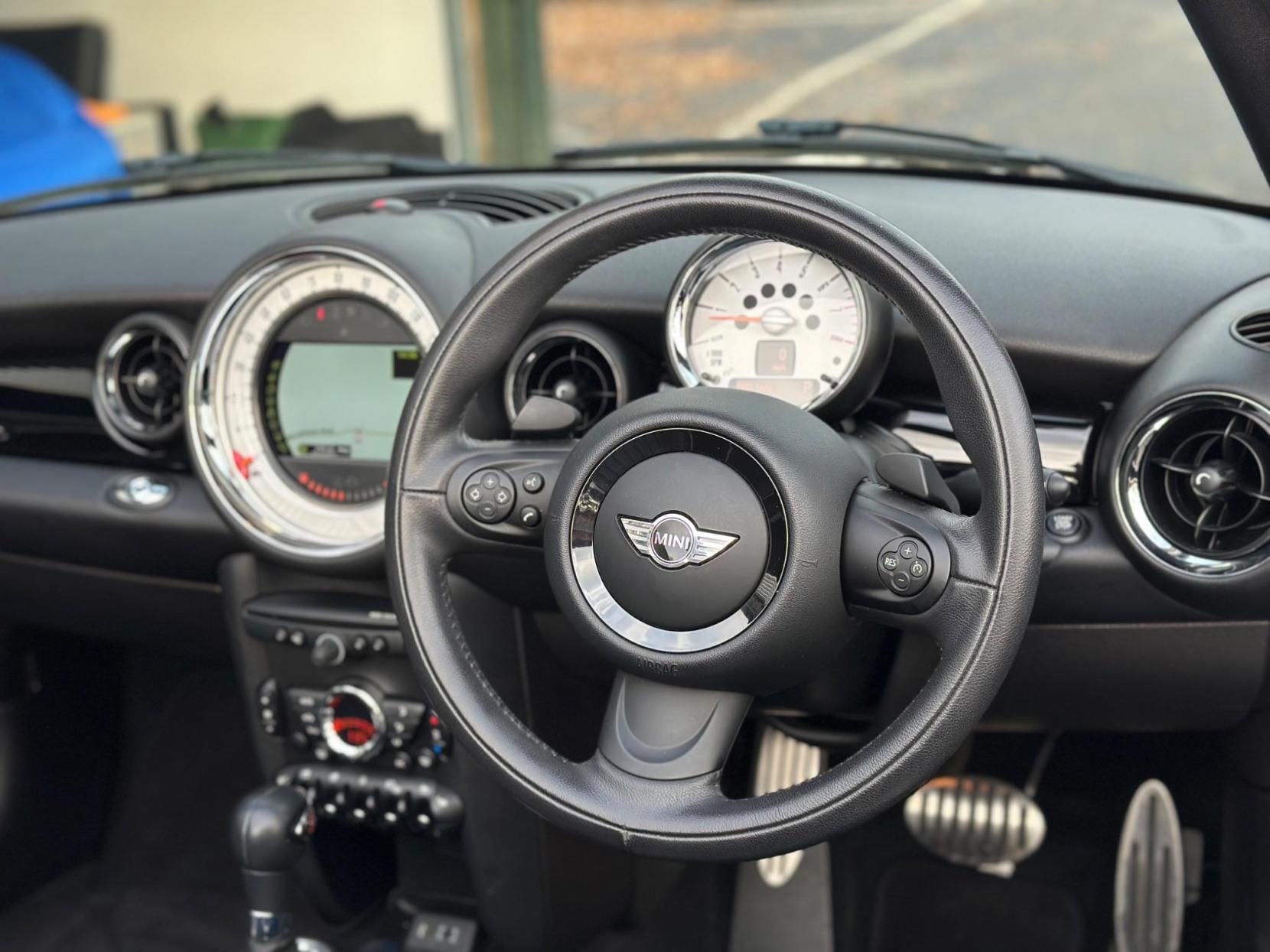 MINI Convertible 1.6 Cooper S Auto Euro 5 2dr