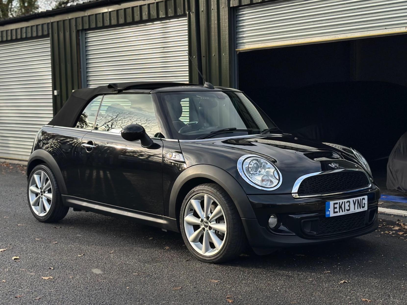 MINI Convertible 1.6 Cooper S Auto Euro 5 2dr