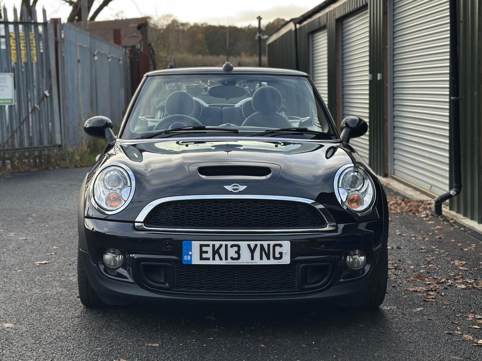 MINI Convertible 1.6 Cooper S Auto Euro 5 2dr