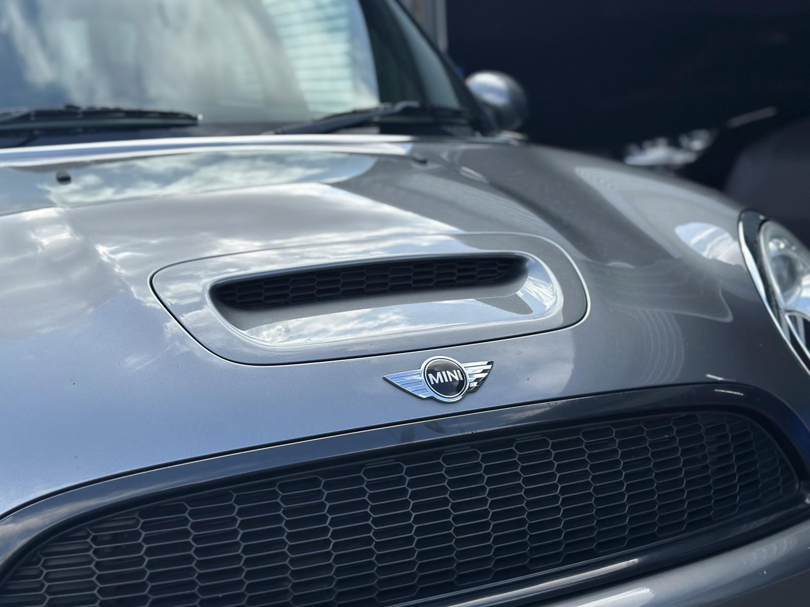 MINI Hatch 1.6 Cooper S Hatchback 3dr Petrol Manual Euro 5 (175 ps)