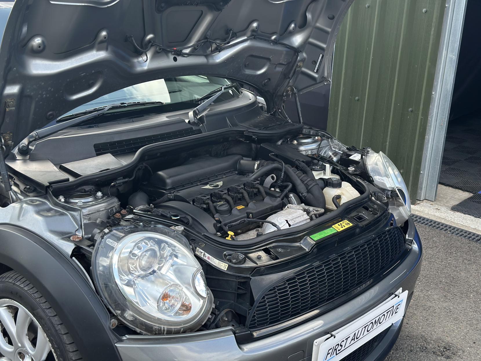 MINI Hatch 1.6 Cooper S Hatchback 3dr Petrol Manual Euro 5 (175 ps)