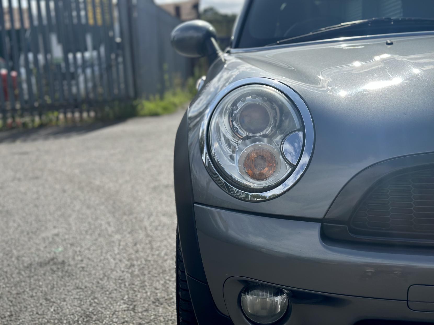 MINI Hatch 1.6 Cooper S Hatchback 3dr Petrol Manual Euro 5 (175 ps)