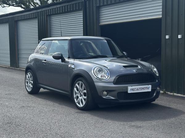 MINI Hatch 1.6 Cooper S Hatchback 3dr Petrol Manual Euro 5 (175 ps)