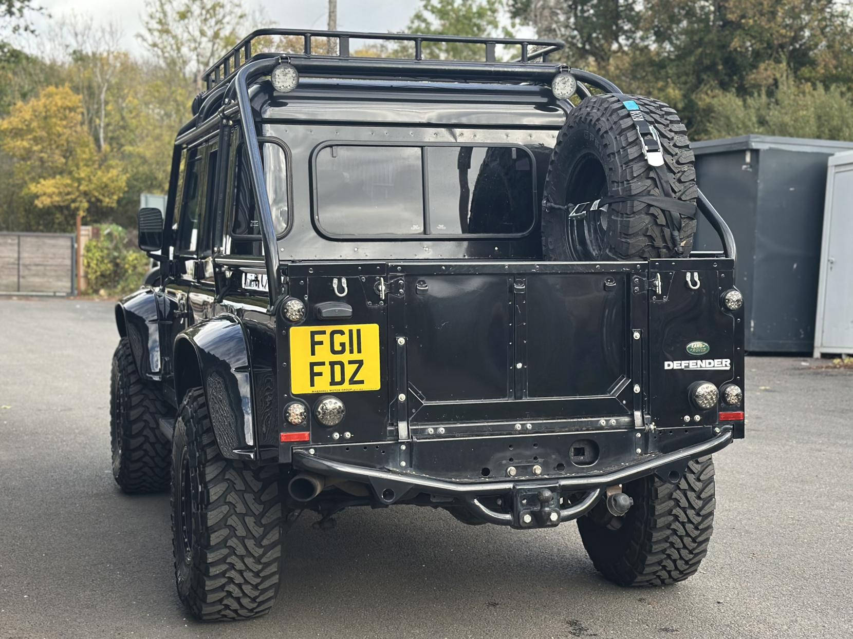 Land Rover Defender 110 2.4 TDCi XS Utility Wagon Double Cab 5dr Diesel Manual 4WD MWB Euro 4 (122 bhp)