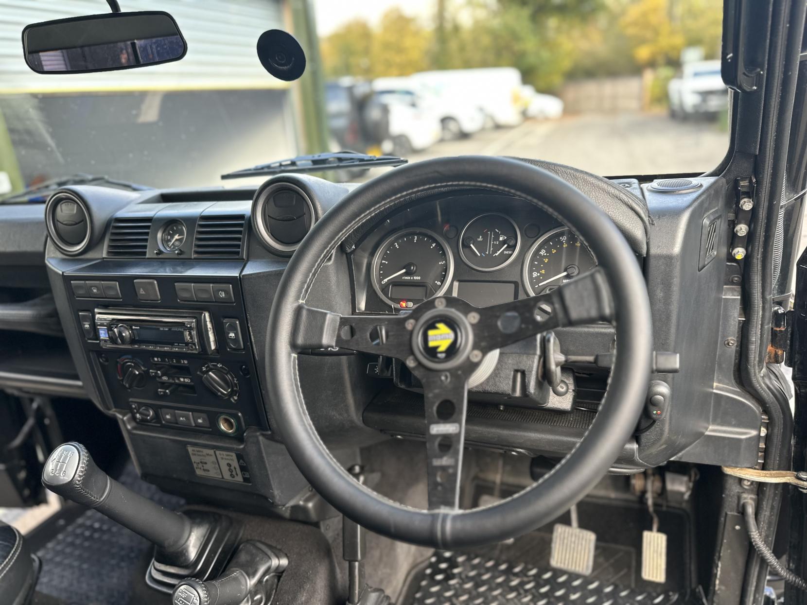 Land Rover Defender 110 2.4 TDCi XS Utility Wagon Double Cab 5dr Diesel Manual 4WD MWB Euro 4 (122 bhp)