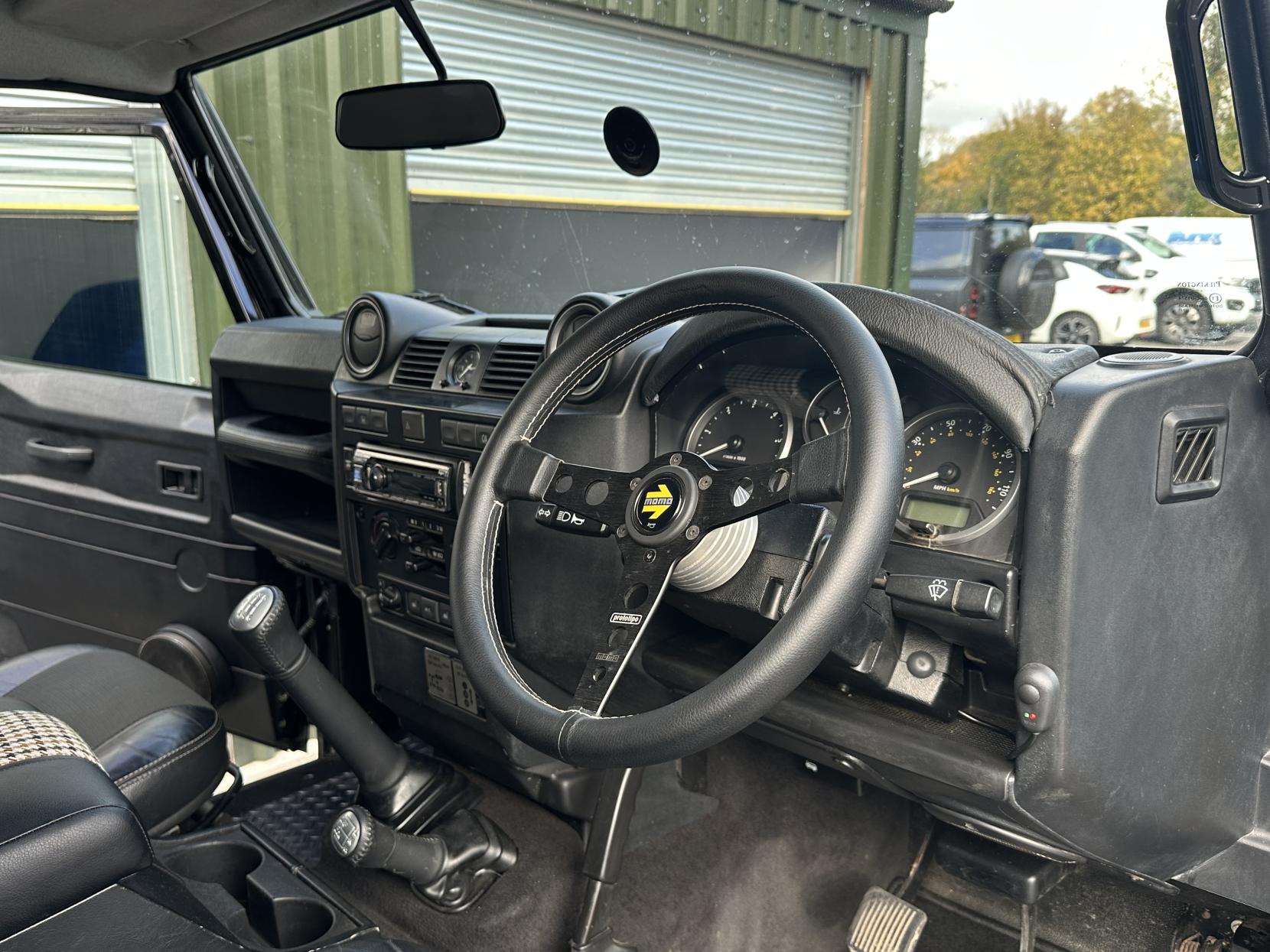 Land Rover Defender 110 2.4 TDCi XS Utility Wagon Double Cab 5dr Diesel Manual 4WD MWB Euro 4 (122 bhp)