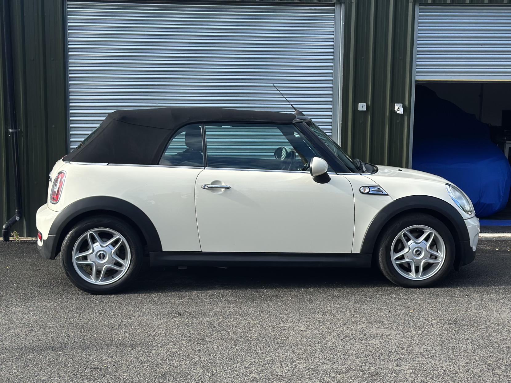 MINI Convertible 1.6 Cooper S Convertible 2dr Petrol Manual Euro 4 (175 ps)