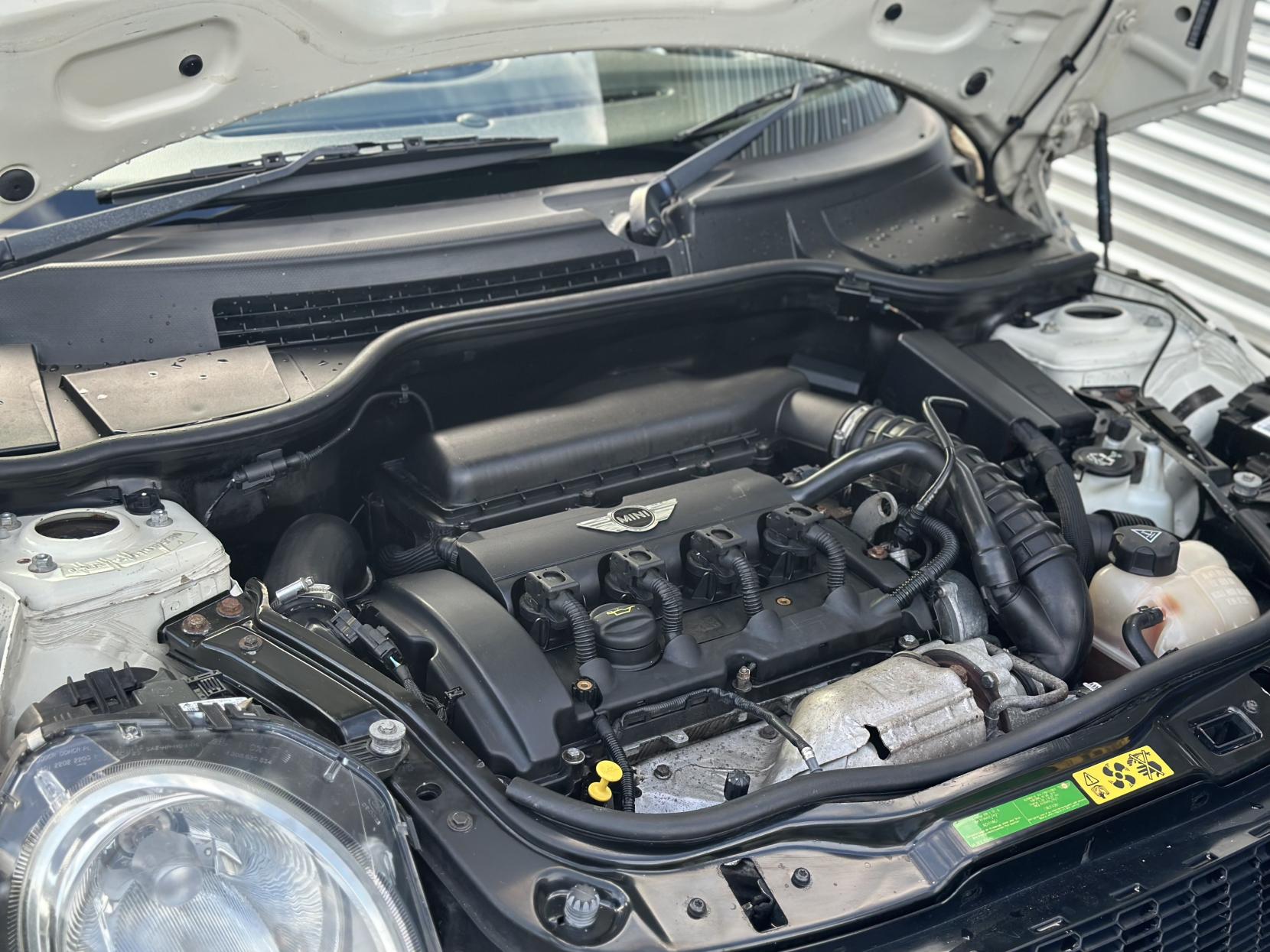 MINI Convertible 1.6 Cooper S Convertible 2dr Petrol Manual Euro 4 (175 ps)