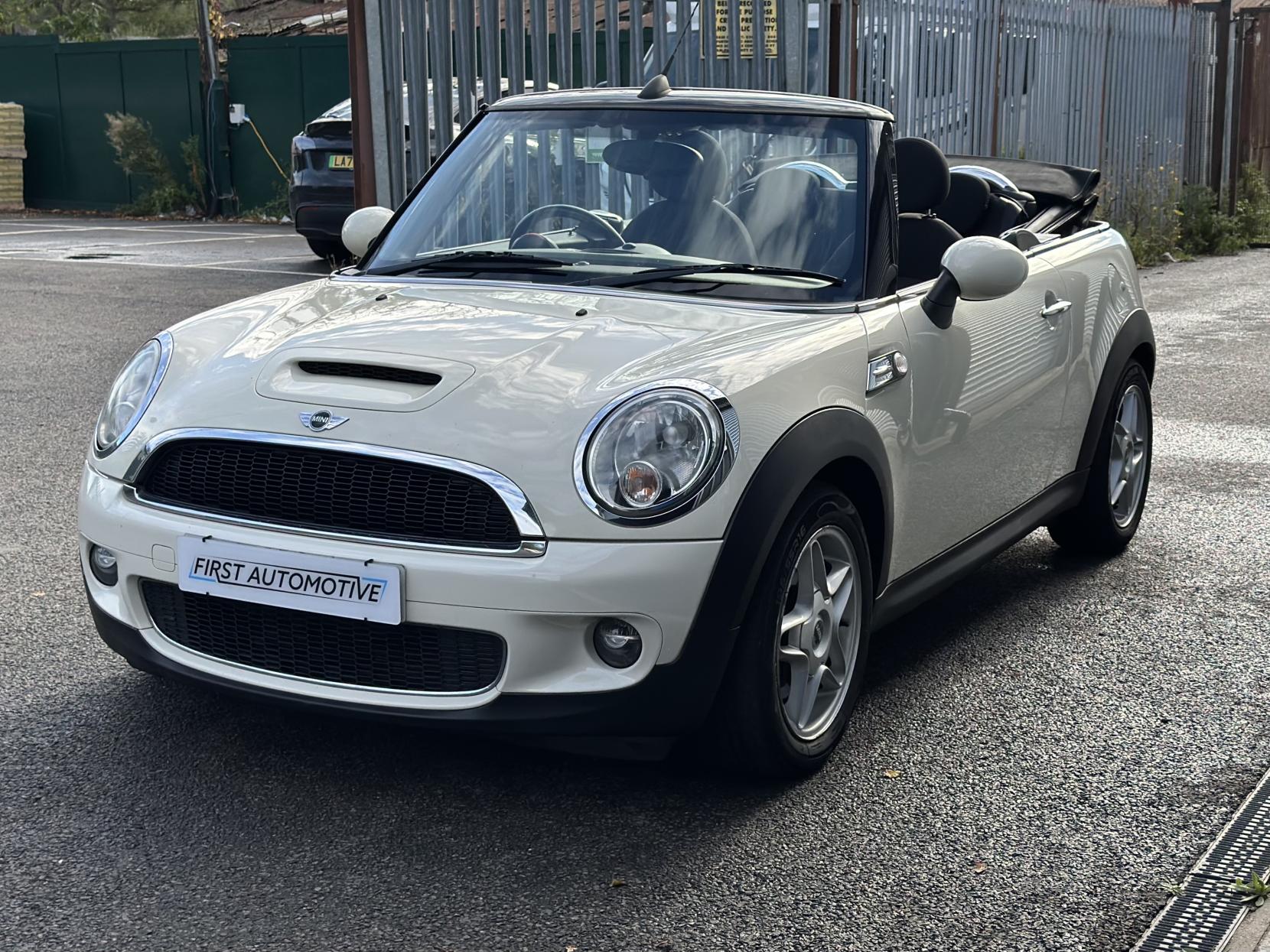 MINI Convertible 1.6 Cooper S Convertible 2dr Petrol Manual Euro 4 (175 ps)