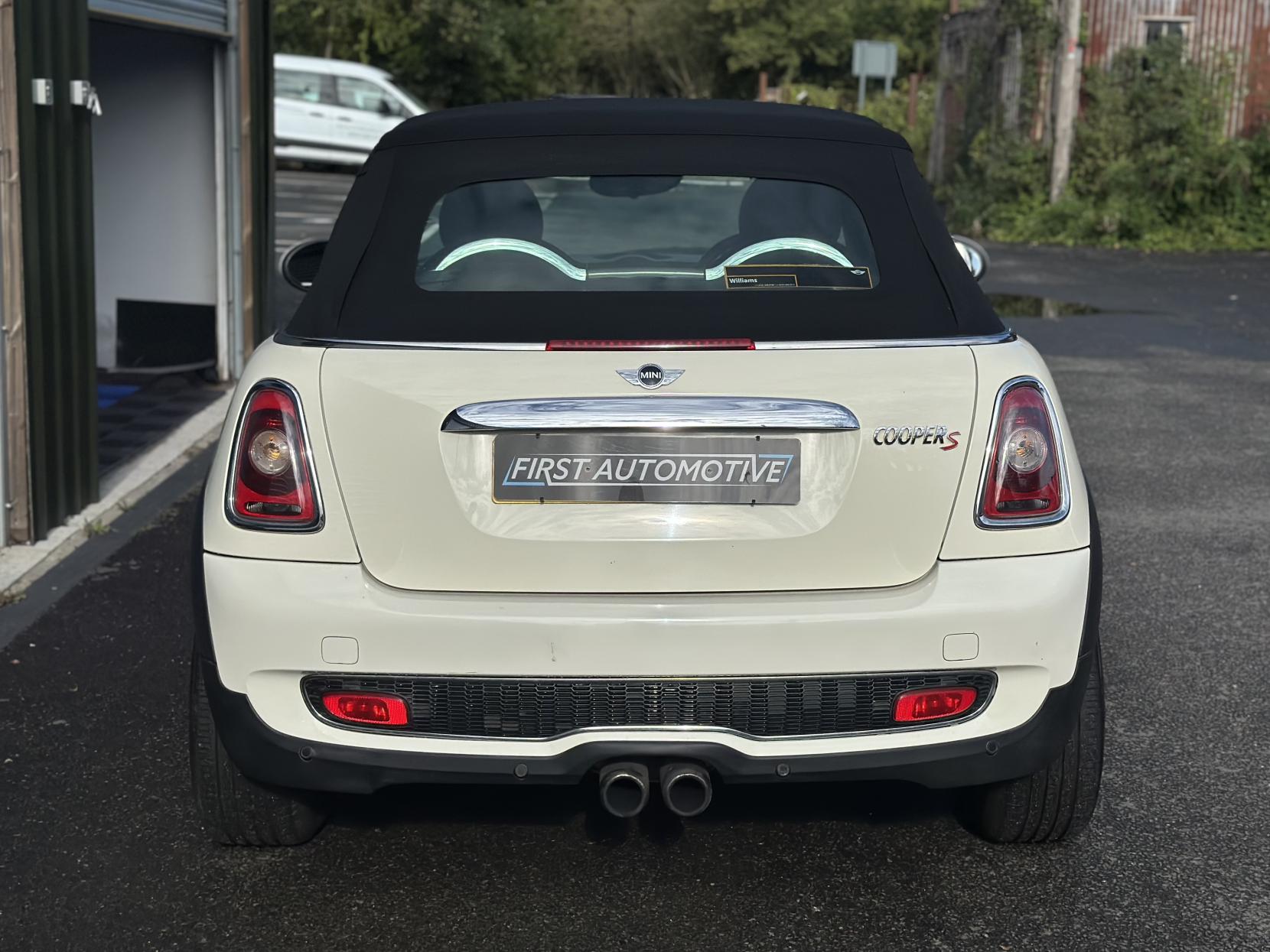 MINI Convertible 1.6 Cooper S Convertible 2dr Petrol Manual Euro 4 (175 ps)