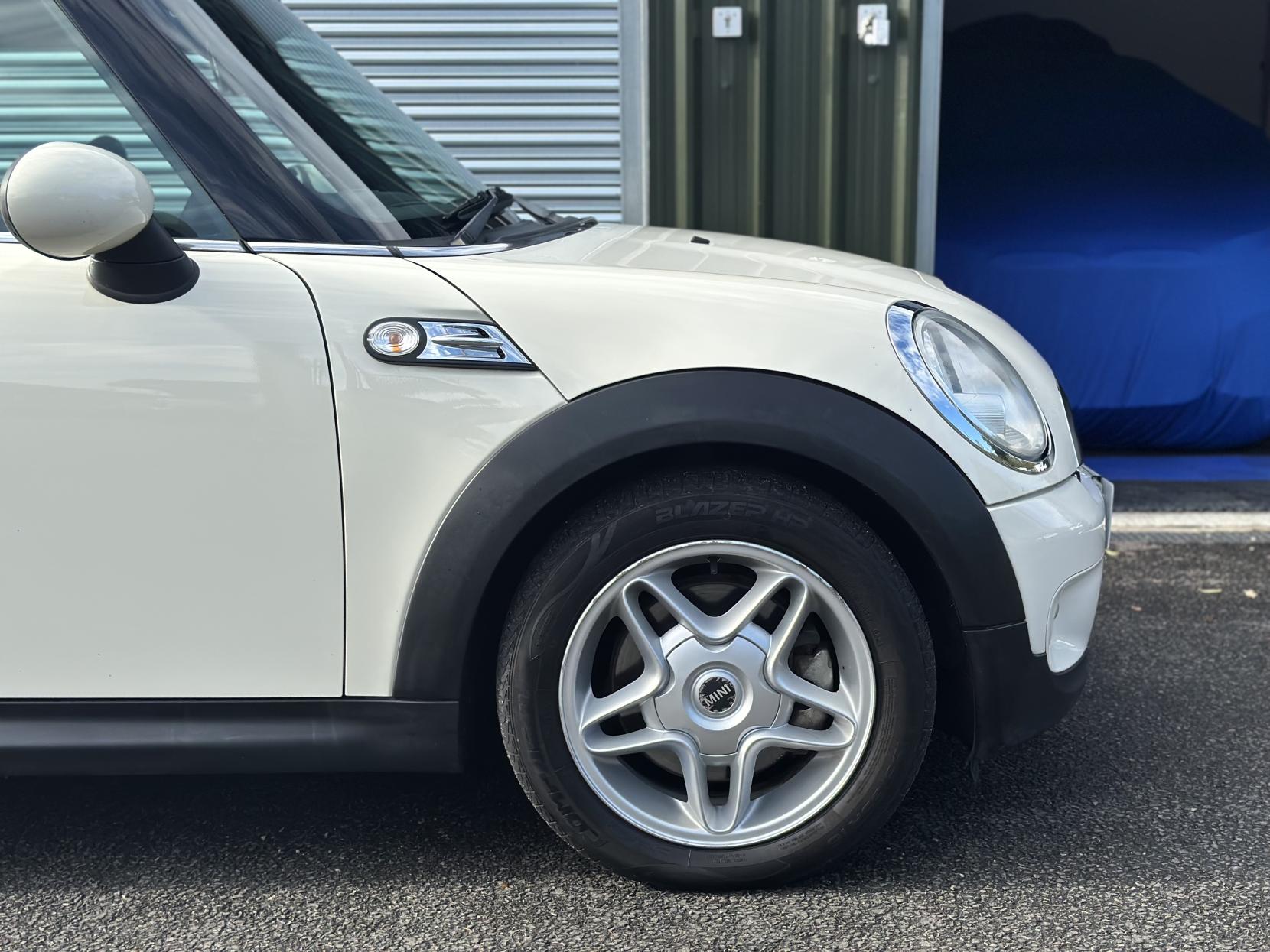 MINI Convertible 1.6 Cooper S Convertible 2dr Petrol Manual Euro 4 (175 ps)