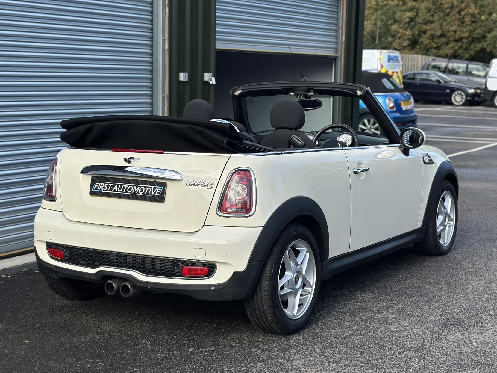 MINI Convertible 1.6 Cooper S Convertible 2dr Petrol Manual Euro 4 (175 ps)