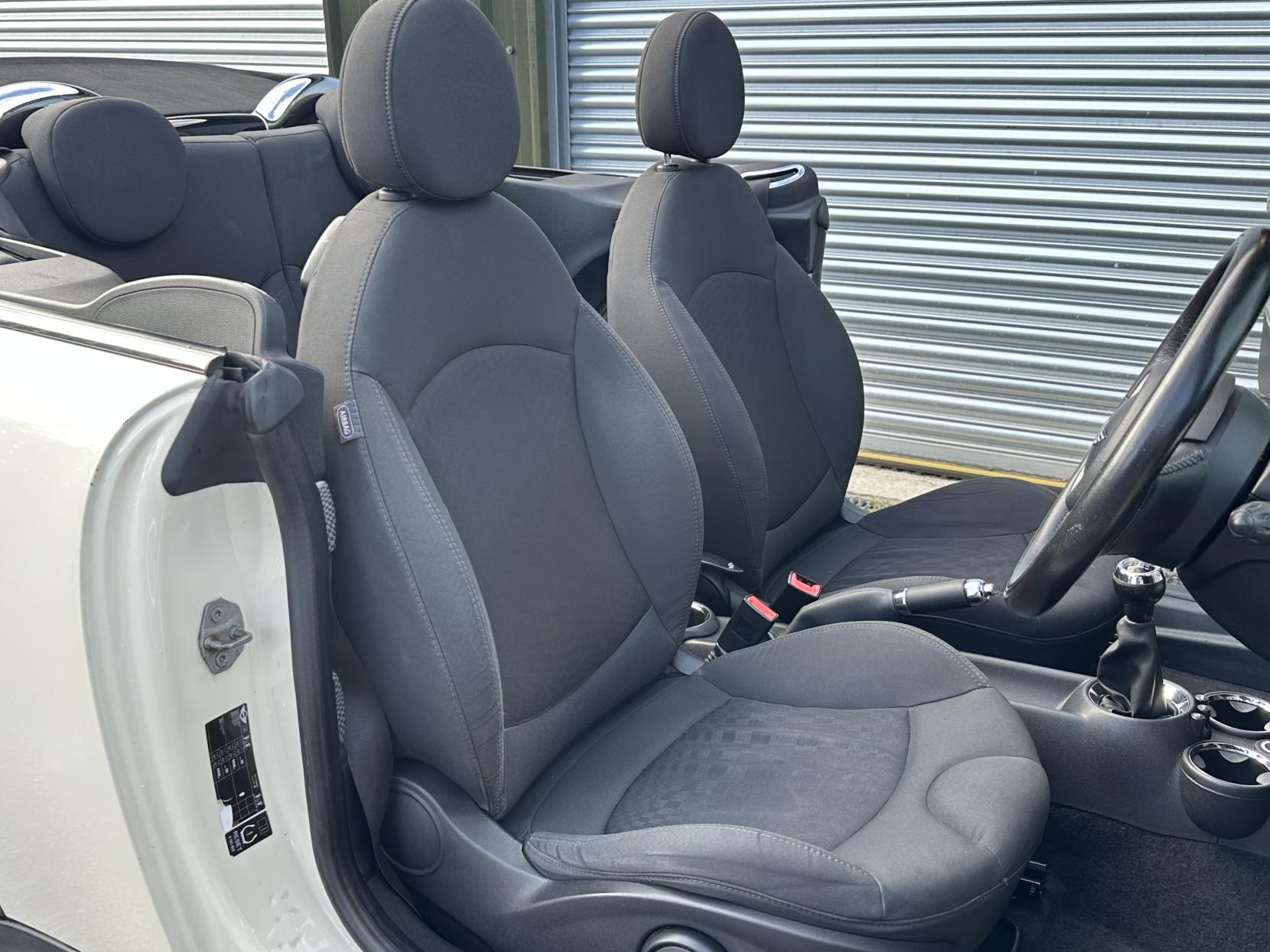 MINI Convertible 1.6 Cooper S Convertible 2dr Petrol Manual Euro 4 (175 ps)