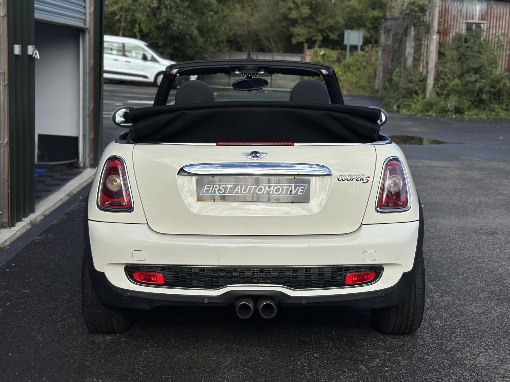 MINI Convertible 1.6 Cooper S Convertible 2dr Petrol Manual Euro 4 (175 ps)