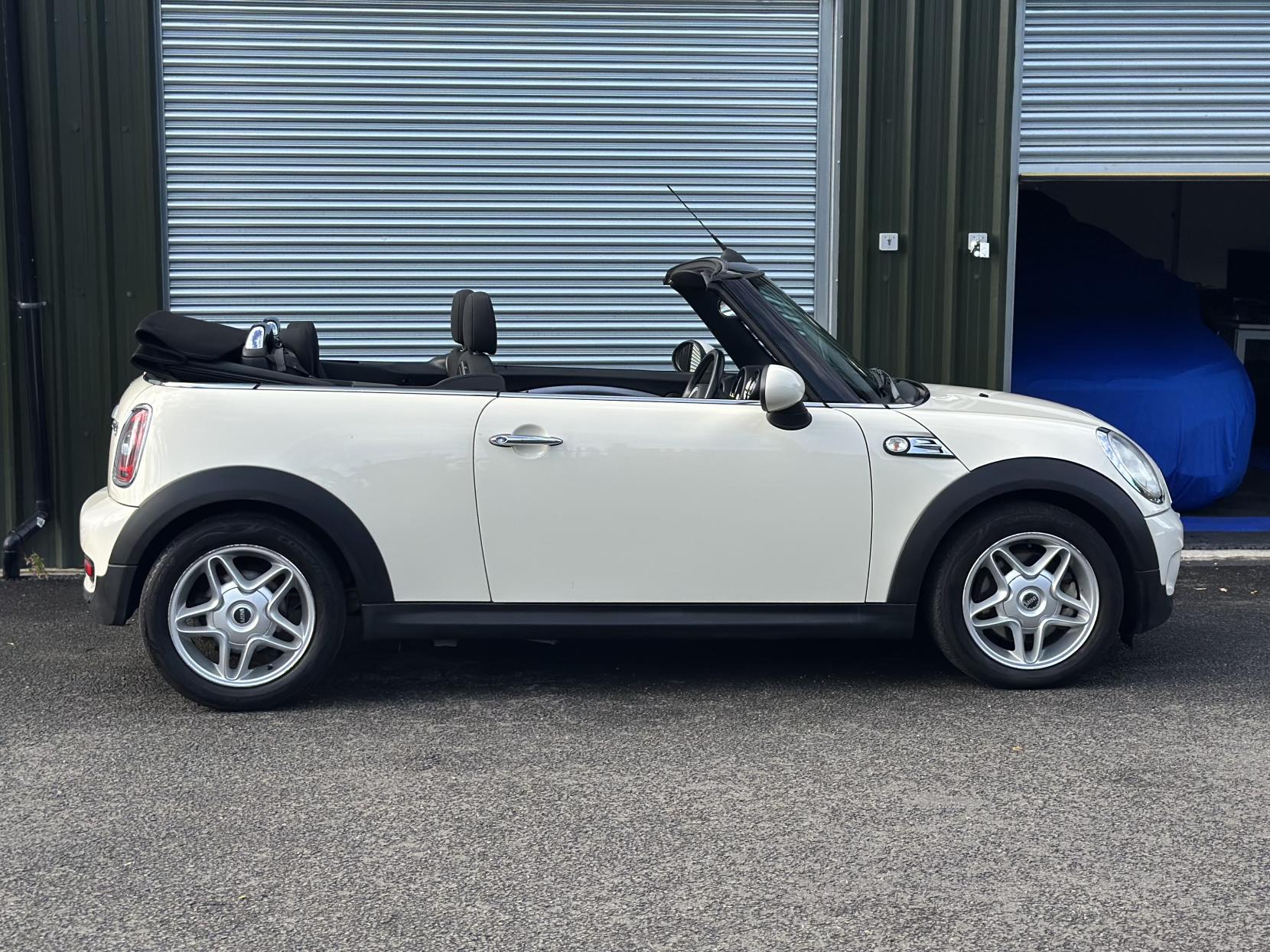 MINI Convertible 1.6 Cooper S Convertible 2dr Petrol Manual Euro 4 (175 ps)
