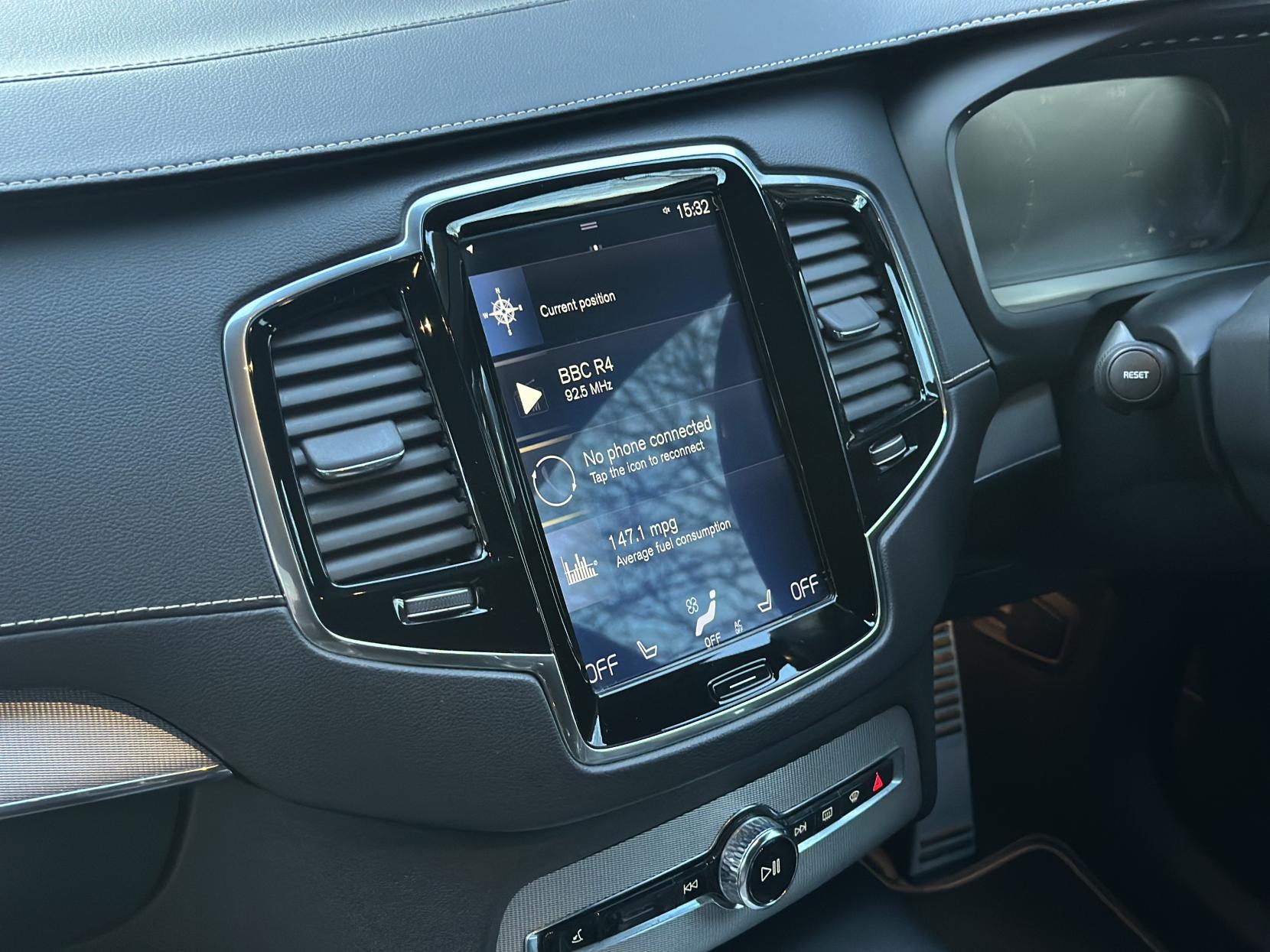 Volvo XC90 2.0h T8 Twin Engine 10.4kWh R-Design Pro SUV 5dr Petrol Plug-in Hybrid Auto 4WD Euro 6 (s/s) (407 ps)