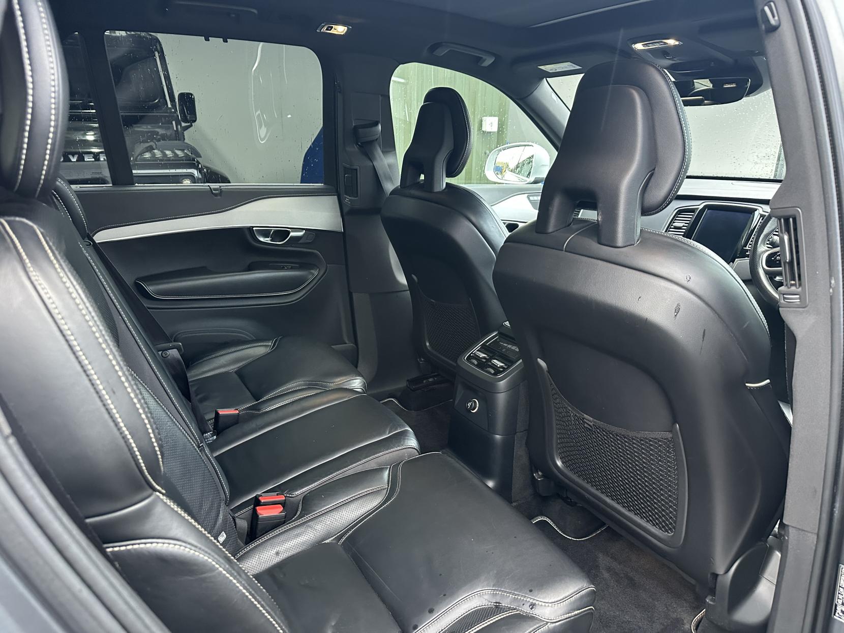 Volvo XC90 2.0h T8 Twin Engine 10.4kWh R-Design Pro SUV 5dr Petrol Plug-in Hybrid Auto 4WD Euro 6 (s/s) (407 ps)