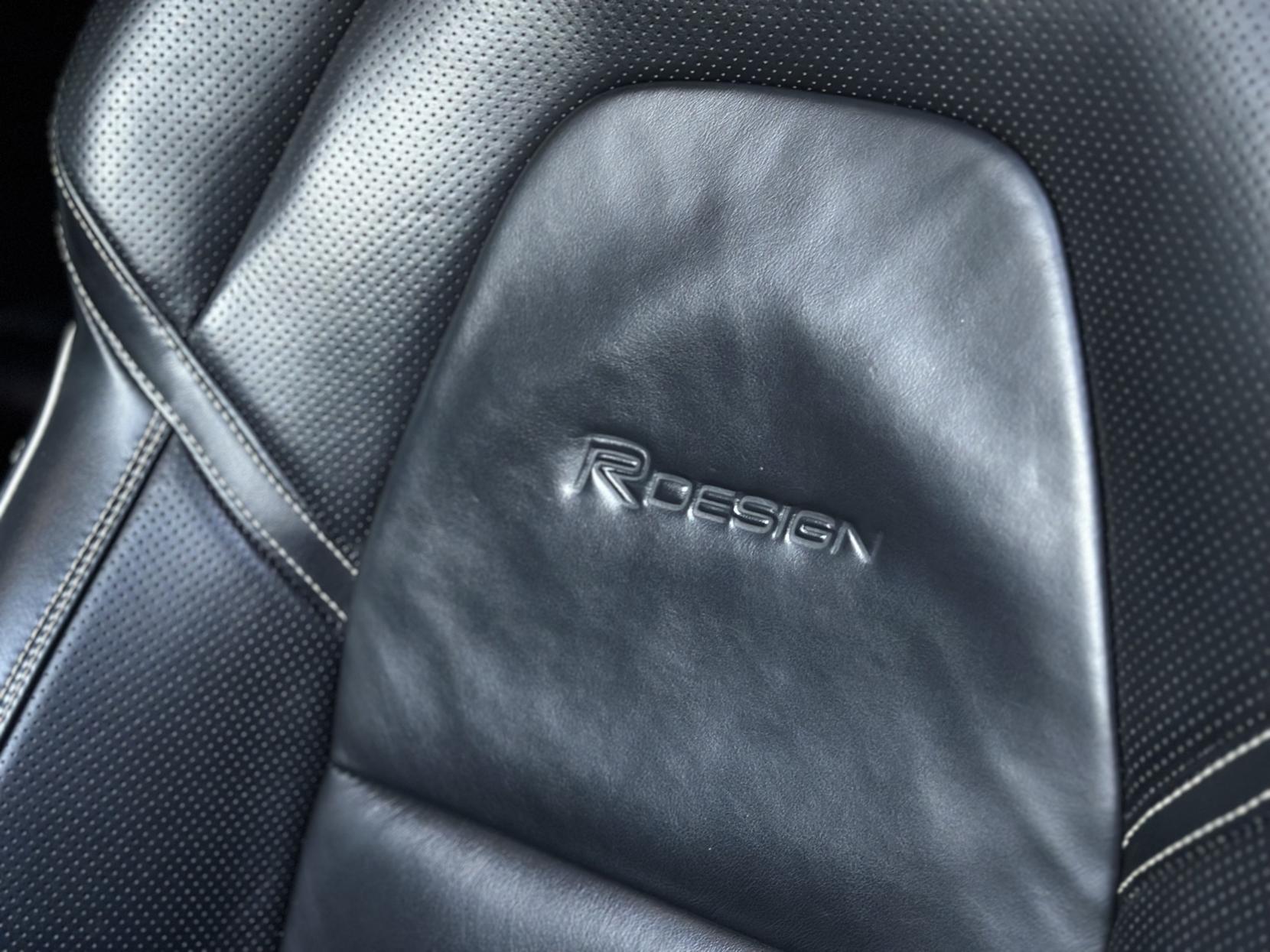 Volvo XC90 2.0h T8 Twin Engine 10.4kWh R-Design Pro SUV 5dr Petrol Plug-in Hybrid Auto 4WD Euro 6 (s/s) (407 ps)