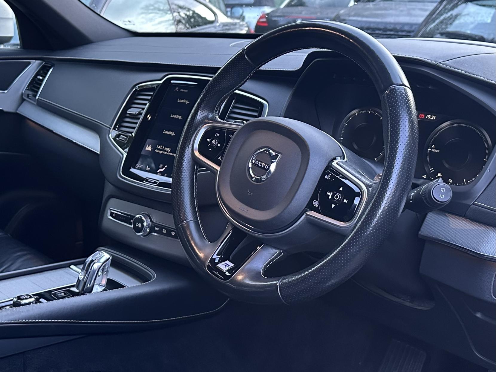 Volvo XC90 2.0h T8 Twin Engine 10.4kWh R-Design Pro SUV 5dr Petrol Plug-in Hybrid Auto 4WD Euro 6 (s/s) (407 ps)