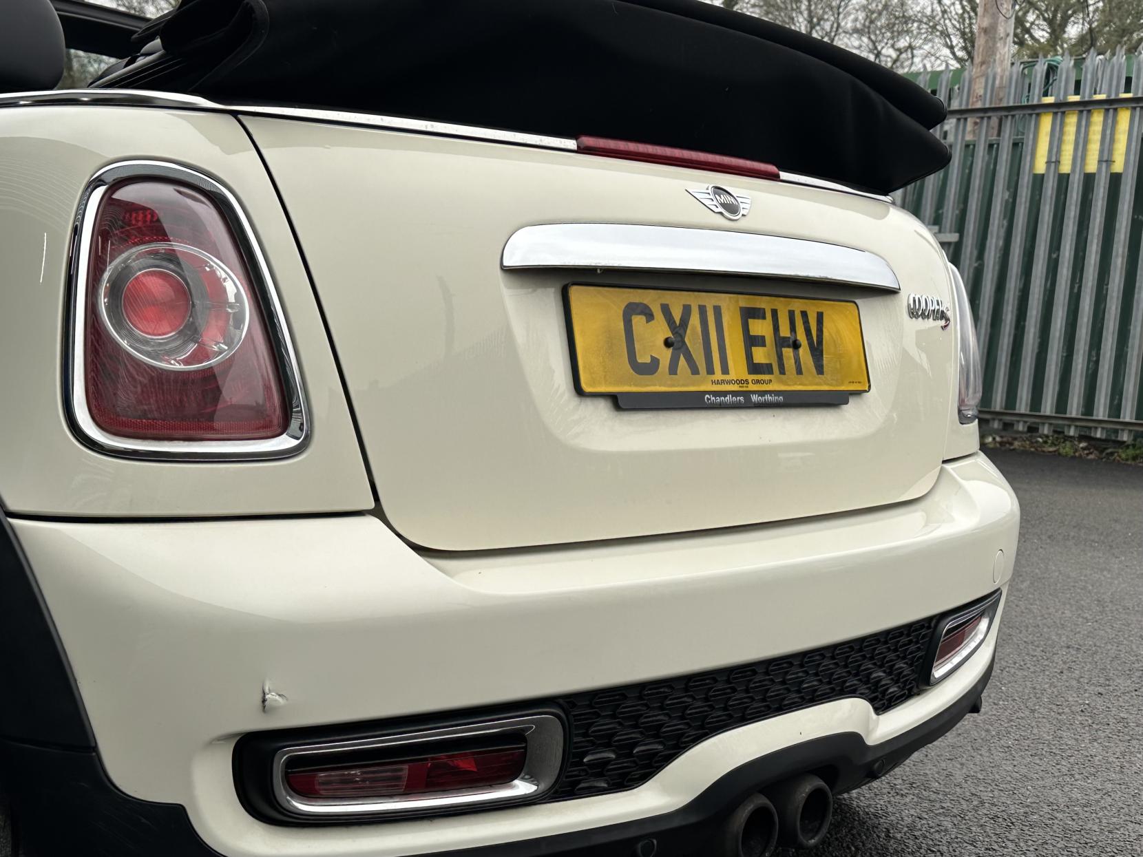 MINI Convertible 1.6 Cooper S Convertible 2dr Petrol Manual Euro 5 (s/s) (184 ps)