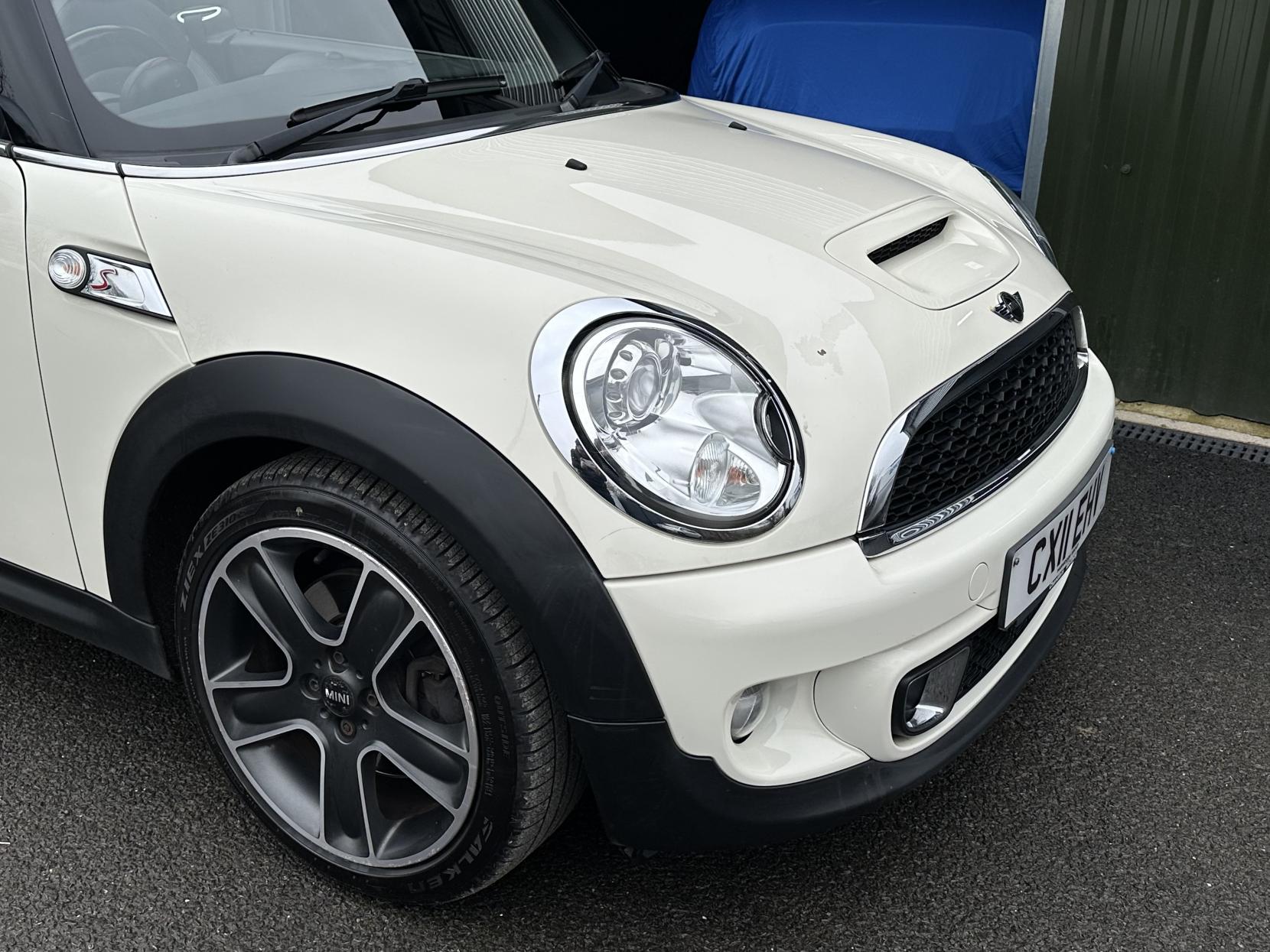 MINI Convertible 1.6 Cooper S Convertible 2dr Petrol Manual Euro 5 (s/s) (184 ps)