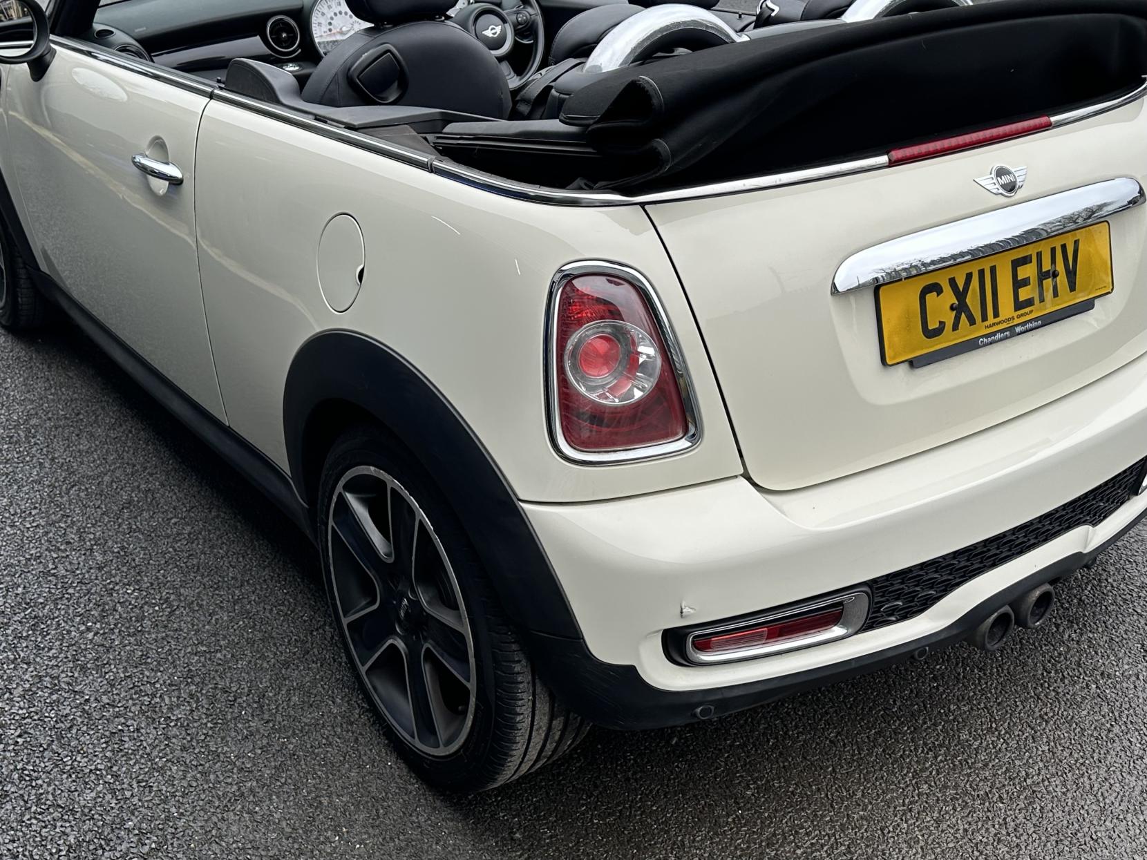 MINI Convertible 1.6 Cooper S Convertible 2dr Petrol Manual Euro 5 (s/s) (184 ps)