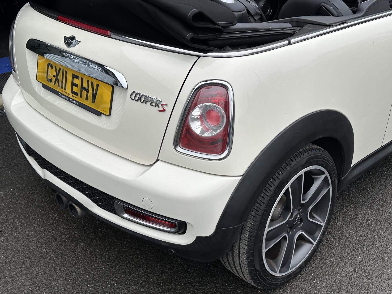 MINI Convertible 1.6 Cooper S Convertible 2dr Petrol Manual Euro 5 (s/s) (184 ps)