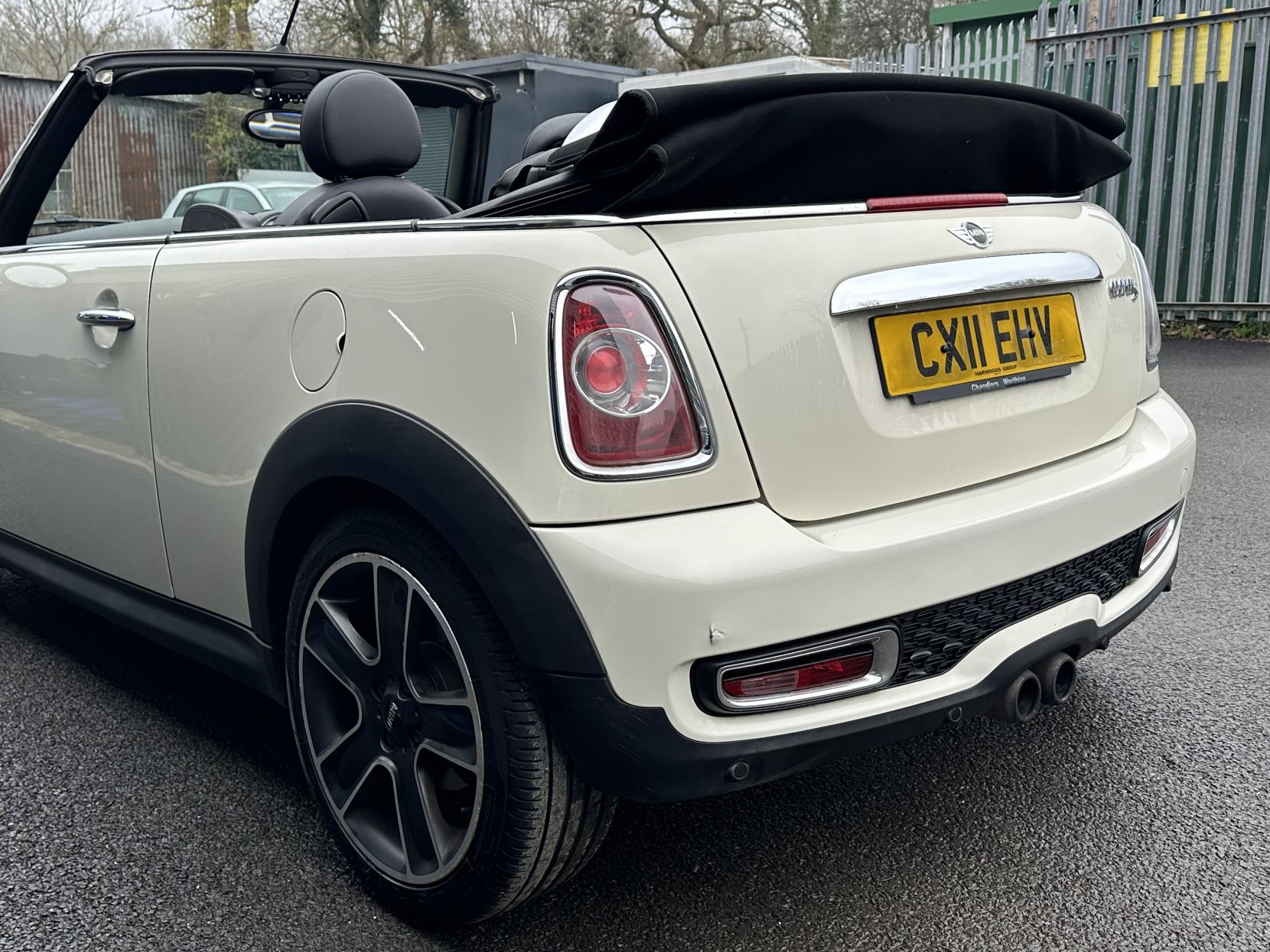 MINI Convertible 1.6 Cooper S Convertible 2dr Petrol Manual Euro 5 (s/s) (184 ps)