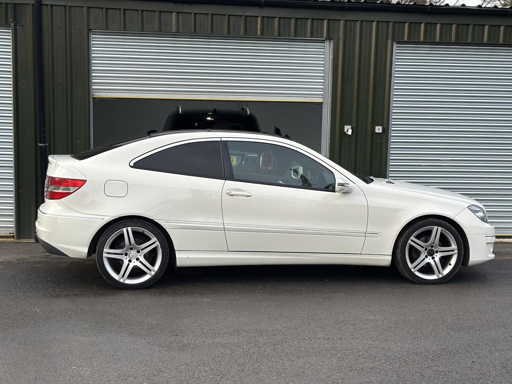 Mercedes-Benz CLC Class 1.8 CLC180K Sport Coupe 3dr Petrol Auto Euro 4 (143 ps)