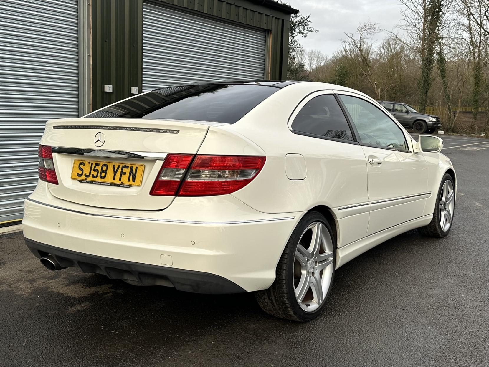 Mercedes-Benz CLC Class 1.8 CLC180K Sport Coupe 3dr Petrol Auto Euro 4 (143 ps)