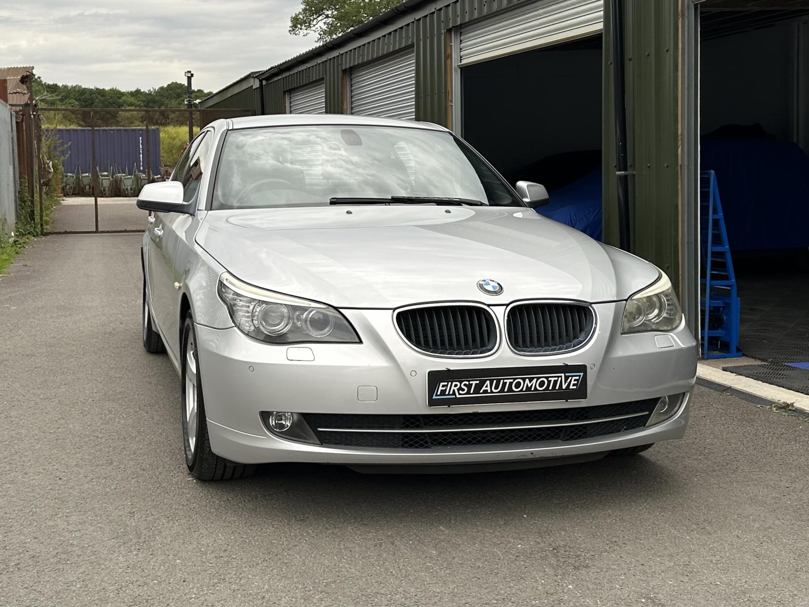 BMW 5 Series 2.0 520d SE Business Edition Saloon 4dr Diesel Steptronic Euro 4 (177 ps)