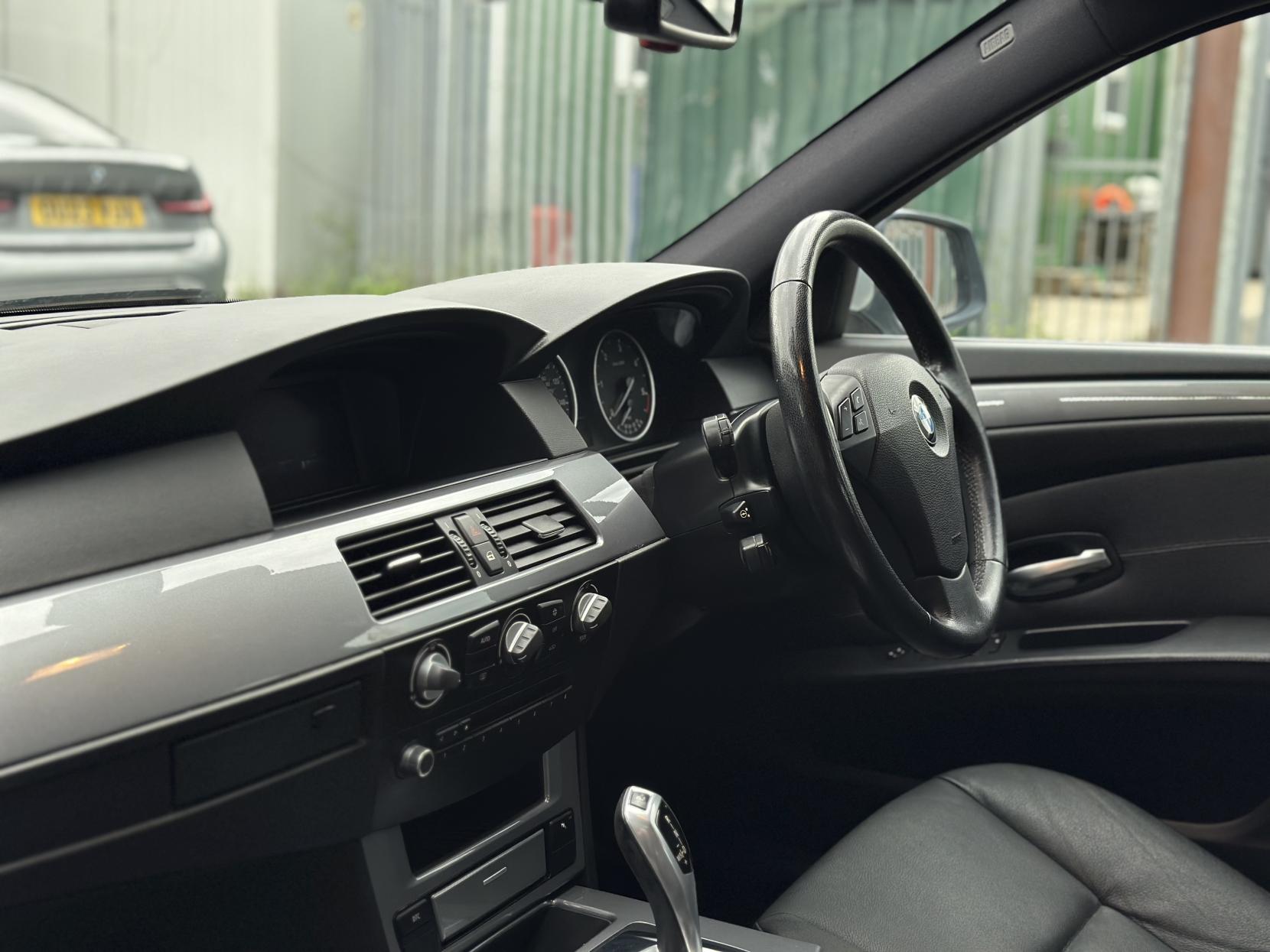 BMW 5 Series 2.0 520d SE Business Edition Saloon 4dr Diesel Steptronic Euro 4 (177 ps)