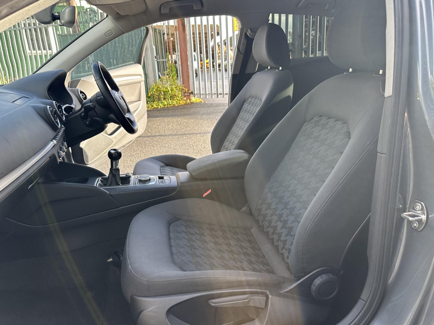 Audi A3 2.0 TDI SE Technik Hatchback 3dr Diesel Manual Euro 6 (s/s) (150 ps)