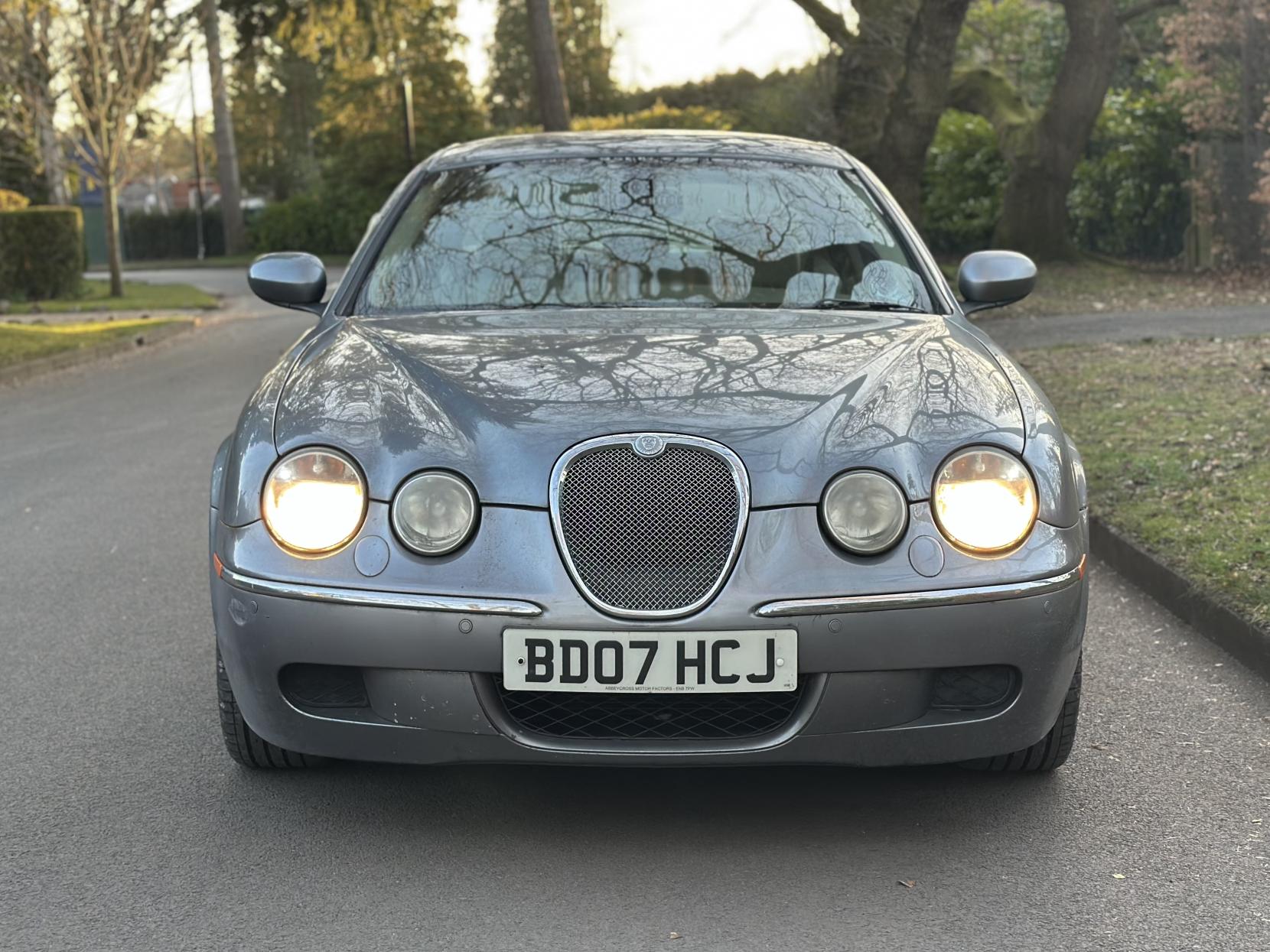Jaguar S-Type 3.0 V6 SE Saloon 4dr Petrol Automatic (259 g/km, 240 bhp)
