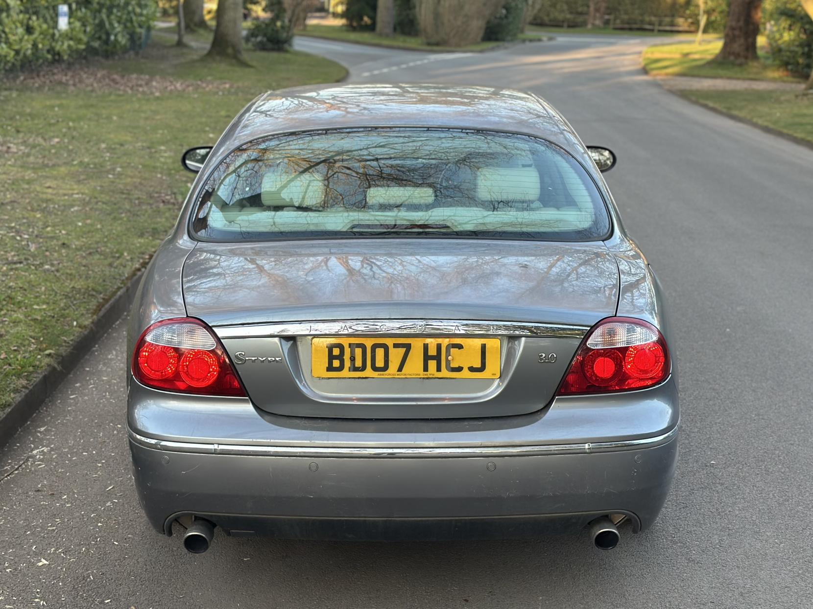 Jaguar S-Type 3.0 V6 SE Saloon 4dr Petrol Automatic (259 g/km, 240 bhp)