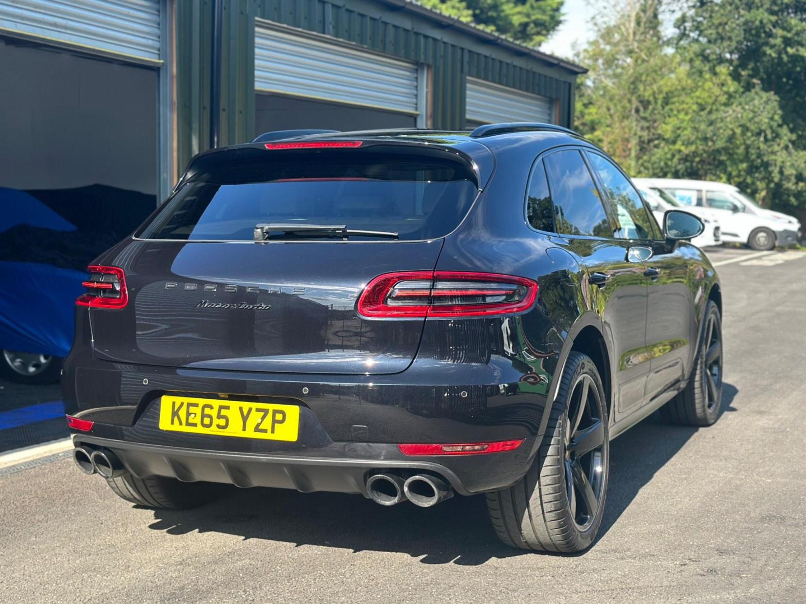 Porsche Macan 3.6T V6 Turbo PDK 4WD Euro 6 (s/s) 5dr