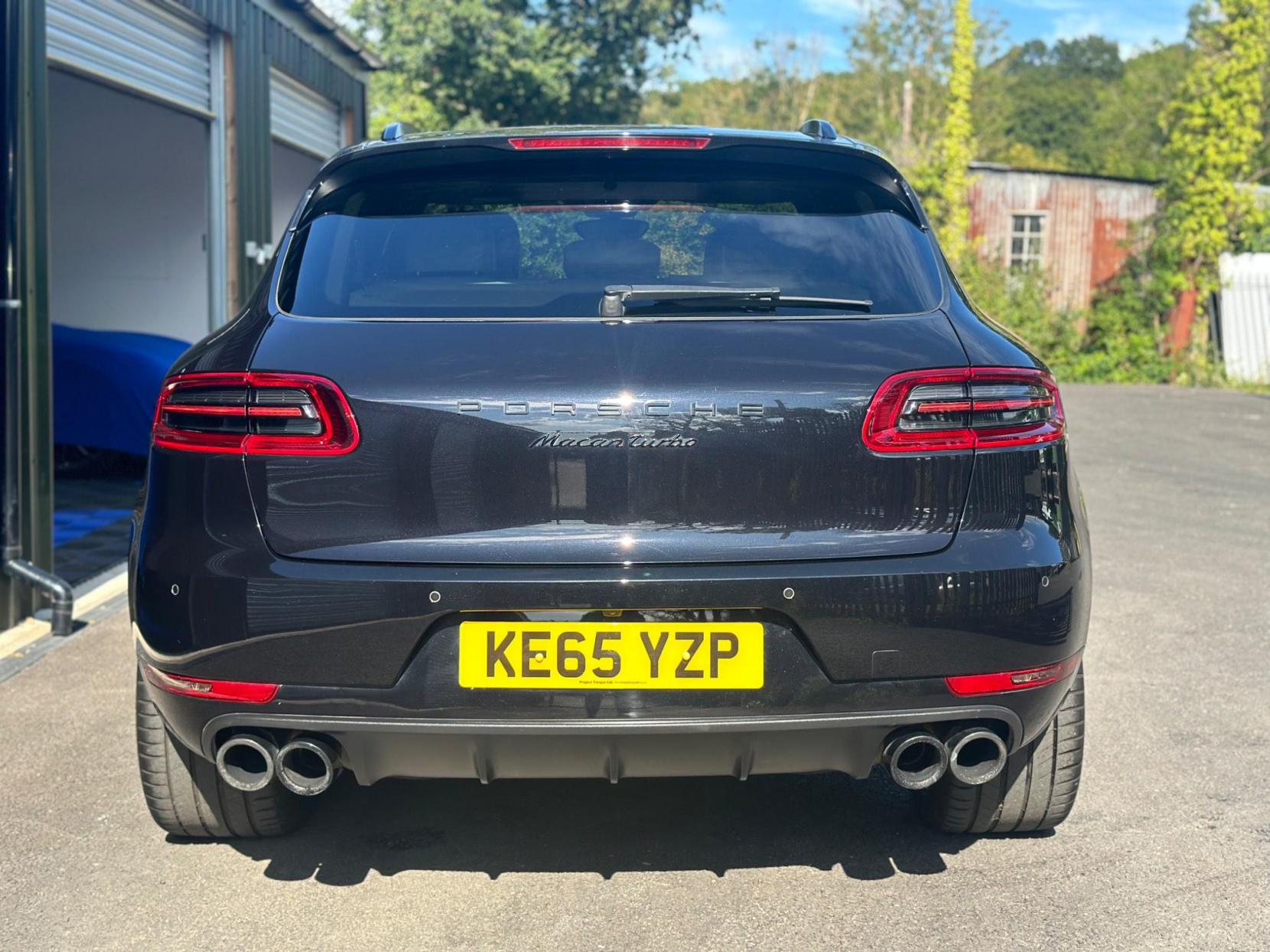 Porsche Macan 3.6T V6 Turbo PDK 4WD Euro 6 (s/s) 5dr