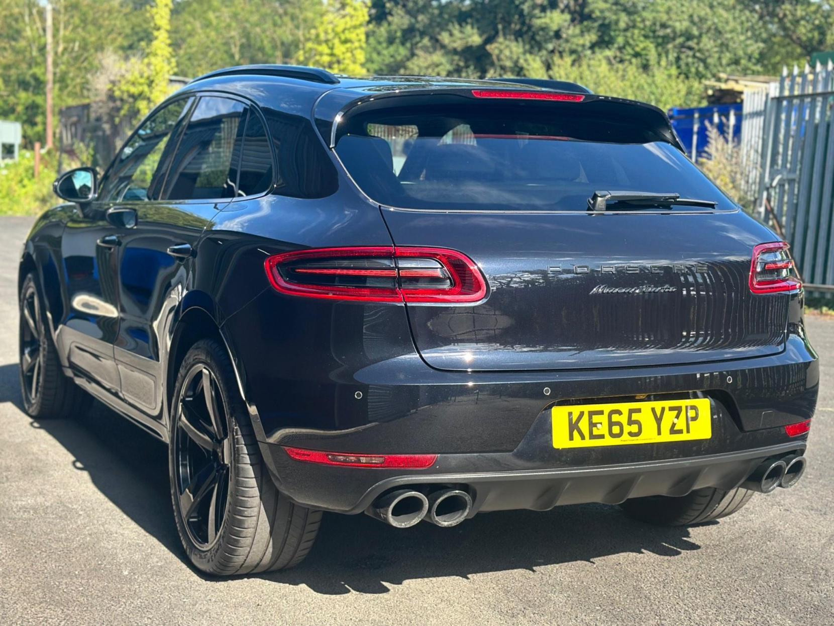 Porsche Macan 3.6T V6 Turbo PDK 4WD Euro 6 (s/s) 5dr