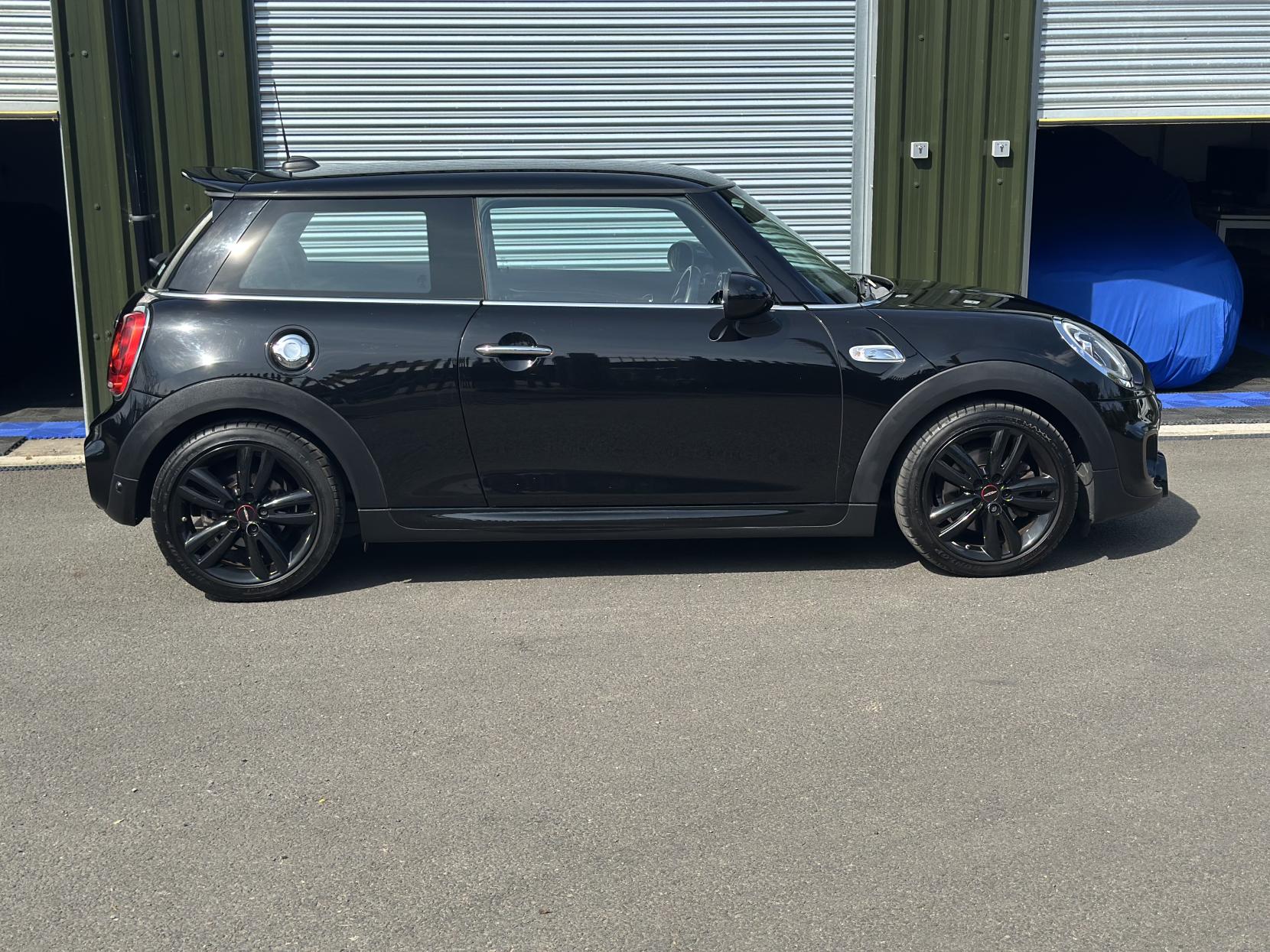 MINI Hatch 2.0 Cooper S Works Hatchback 3dr Petrol Manual Euro 6 (s/s) (210 ps)