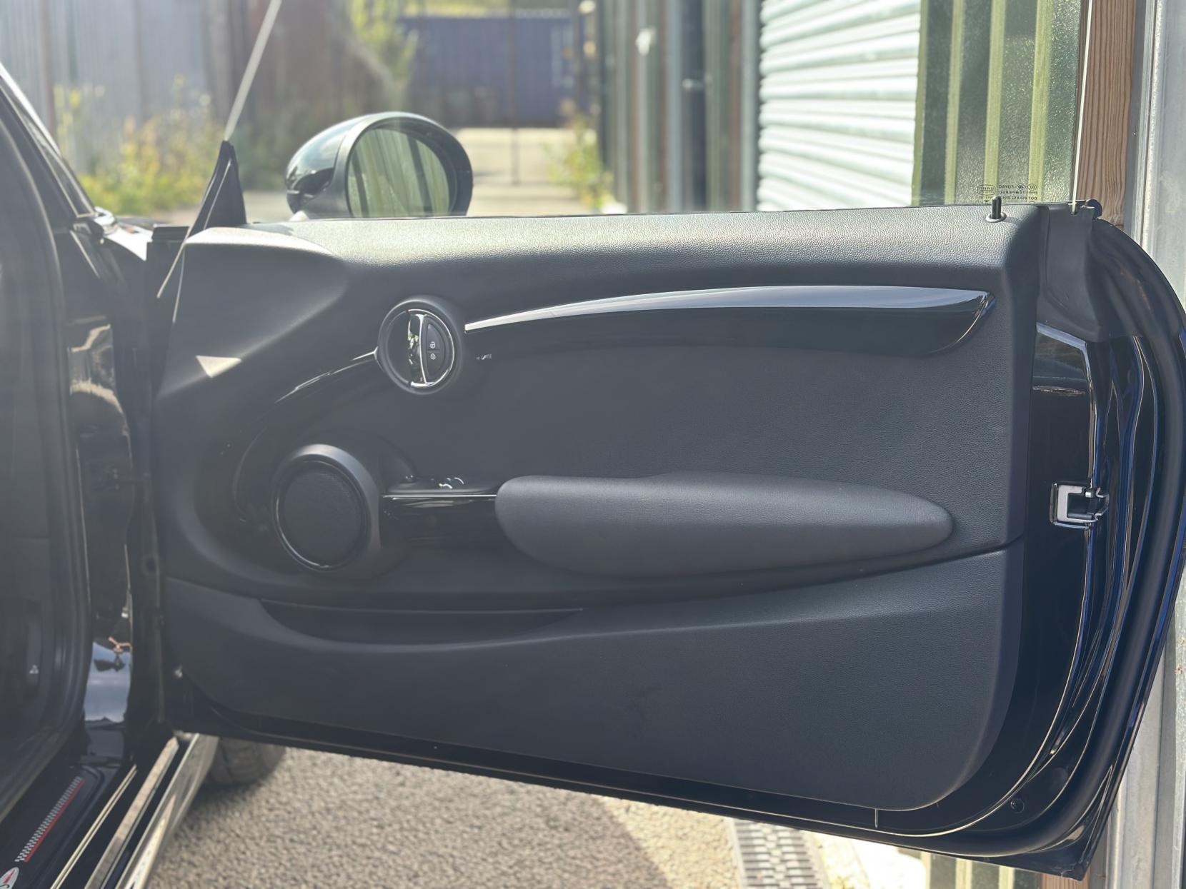 MINI Hatch 2.0 Cooper S Works Hatchback 3dr Petrol Manual Euro 6 (s/s) (210 ps)