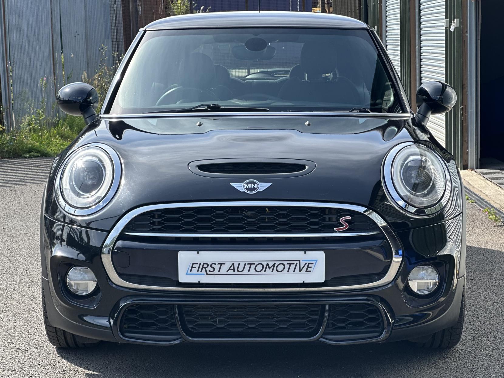 MINI Hatch 2.0 Cooper S Works Hatchback 3dr Petrol Manual Euro 6 (s/s) (210 ps)