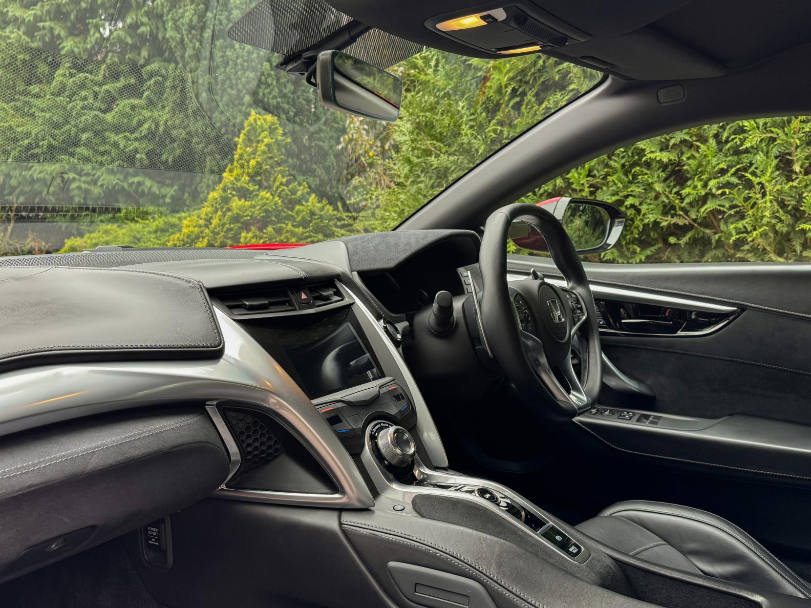 Honda NSX 3.5h V6 Coupe 2dr Petrol Hybrid E-DCT AWD Euro 6 (s/s) (581 ps)