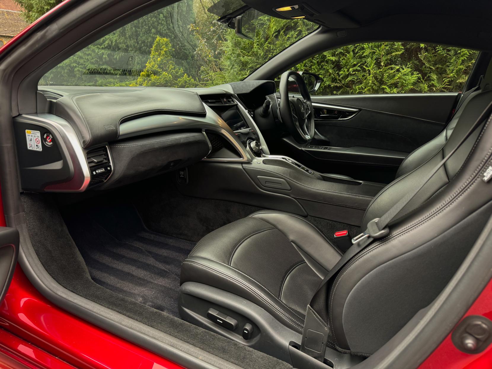Honda NSX 3.5h V6 Coupe 2dr Petrol Hybrid E-DCT AWD Euro 6 (s/s) (581 ps)
