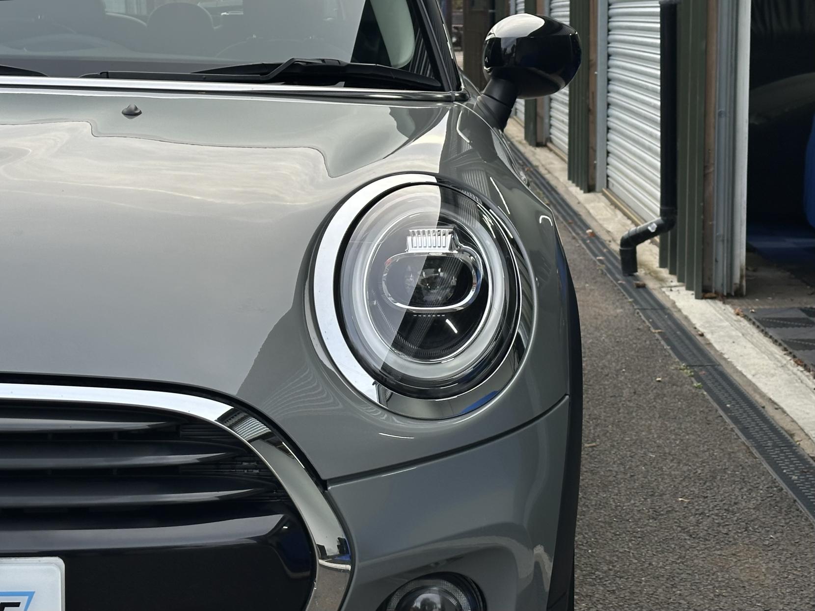 MINI Hatch 1.5 Cooper Classic Hatchback 5dr Petrol Manual Euro 6 (s/s) (136 ps)