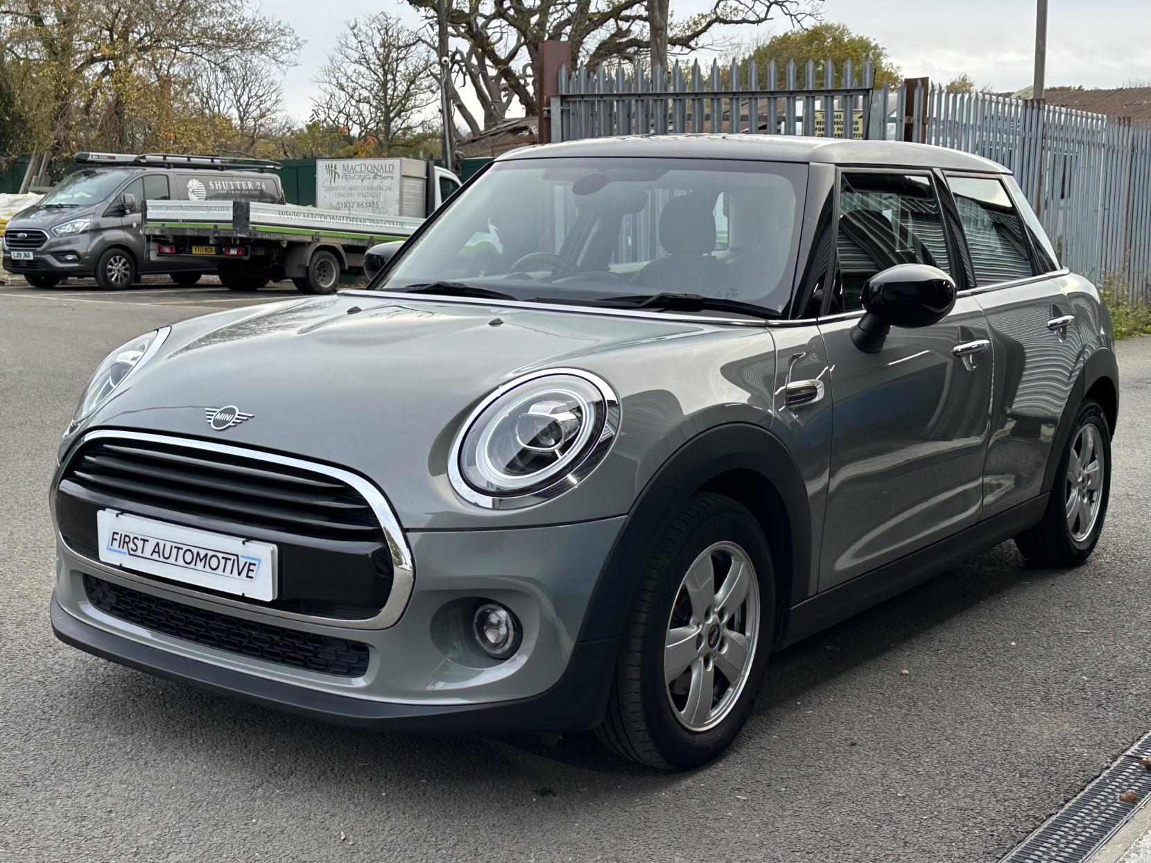 MINI Hatch 1.5 Cooper Classic Hatchback 5dr Petrol Manual Euro 6 (s/s) (136 ps)